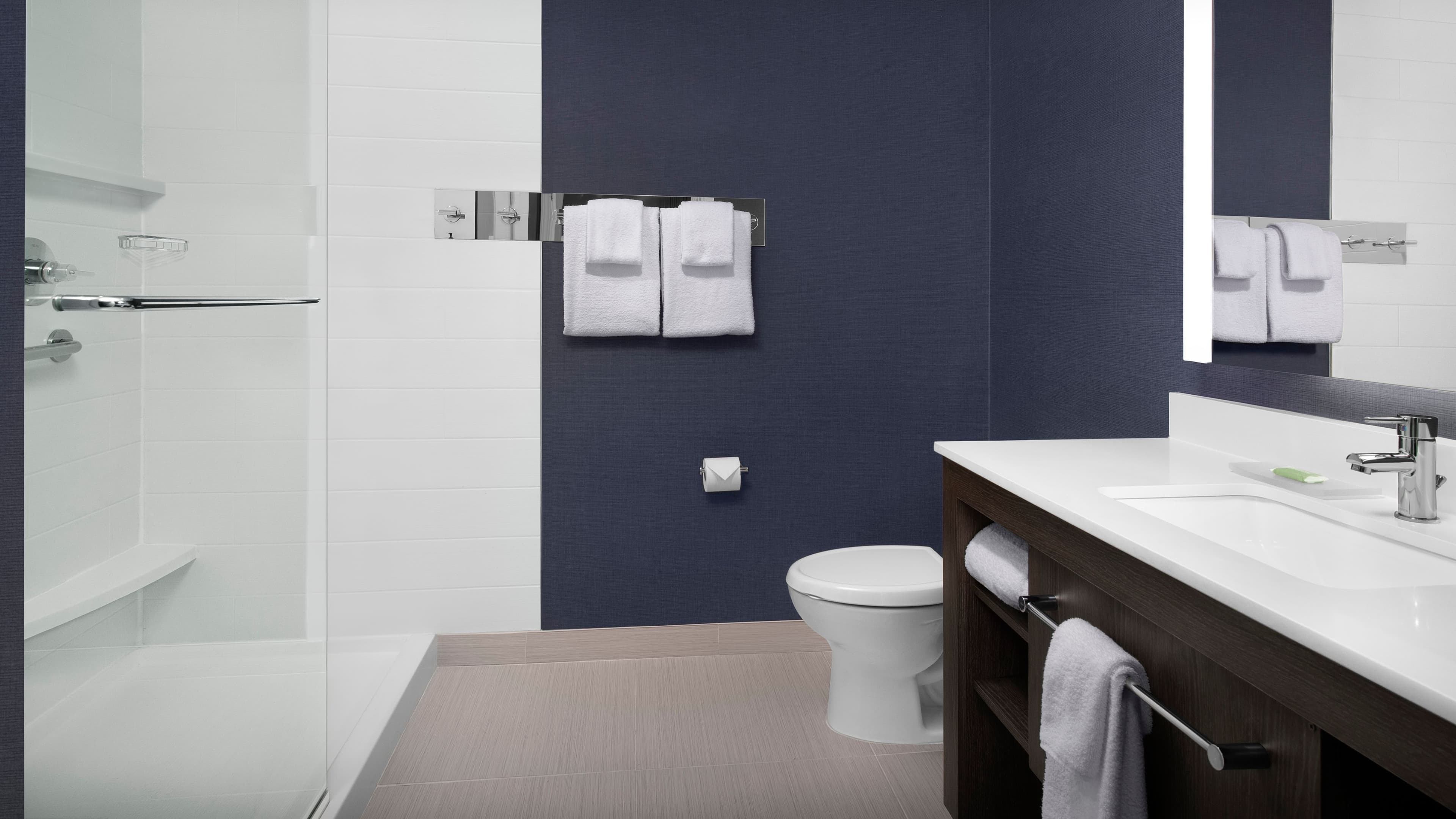 Double Queen Studio Suite - Image 8