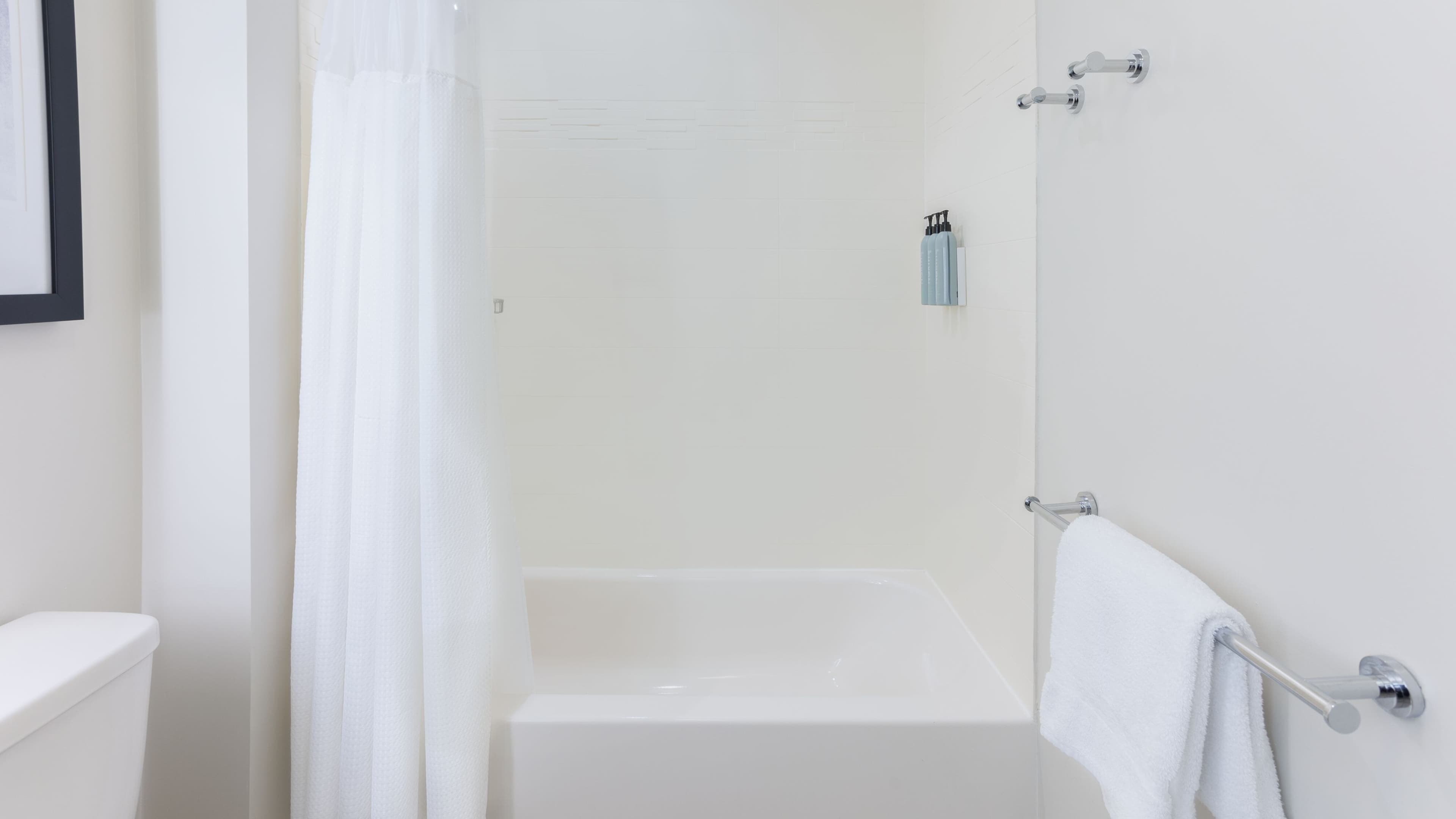 Residence Inn Kansas City at The Legends — 12