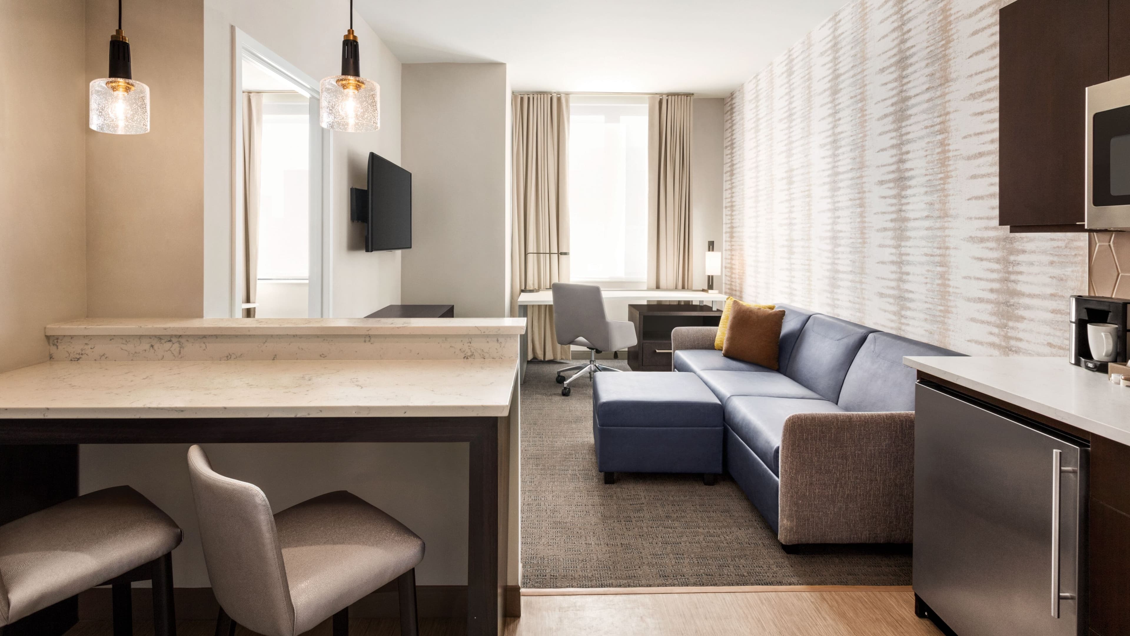 1 Bedroom Suite - Image 1