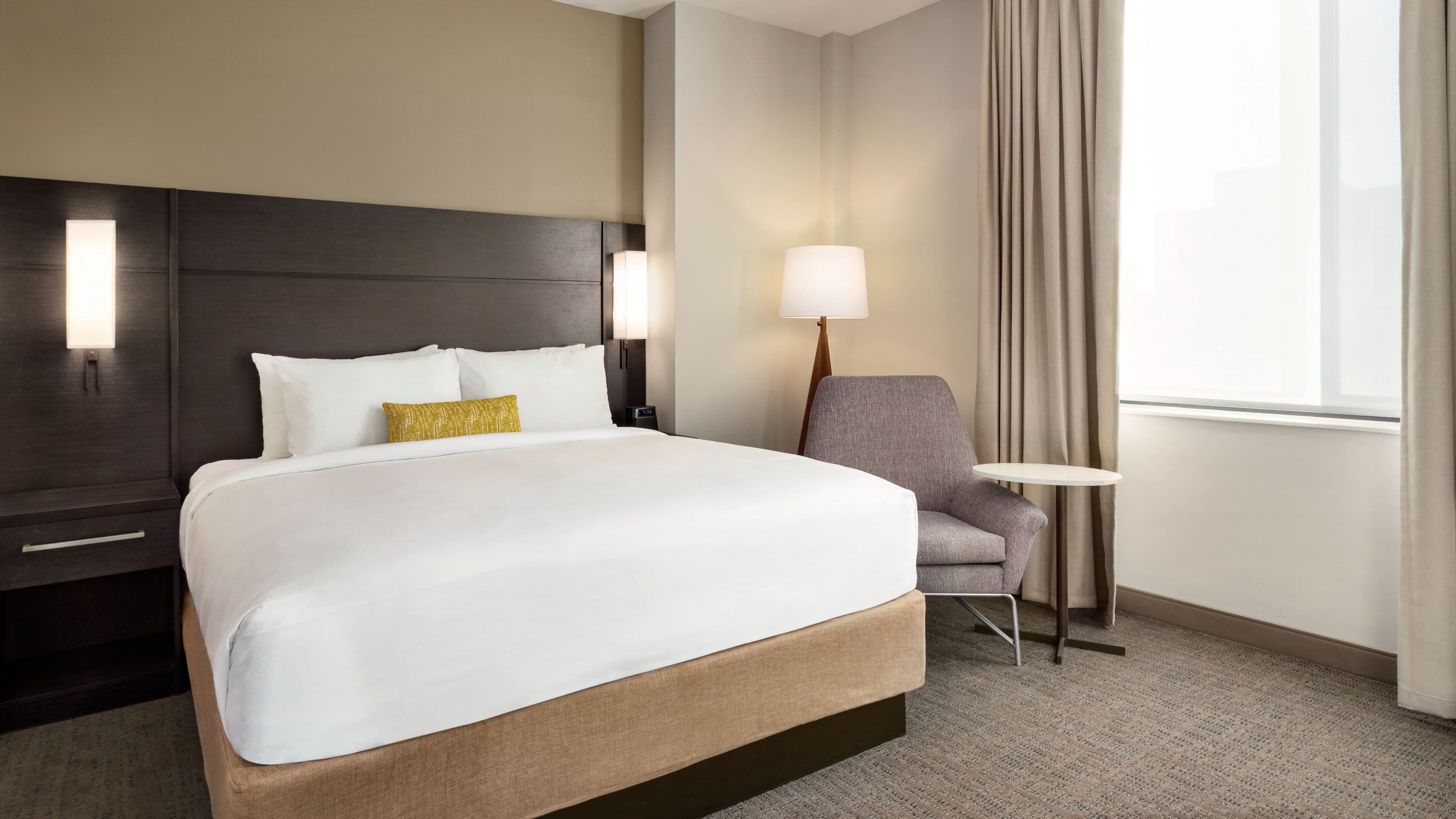 1 Bedroom Suite - Image 5