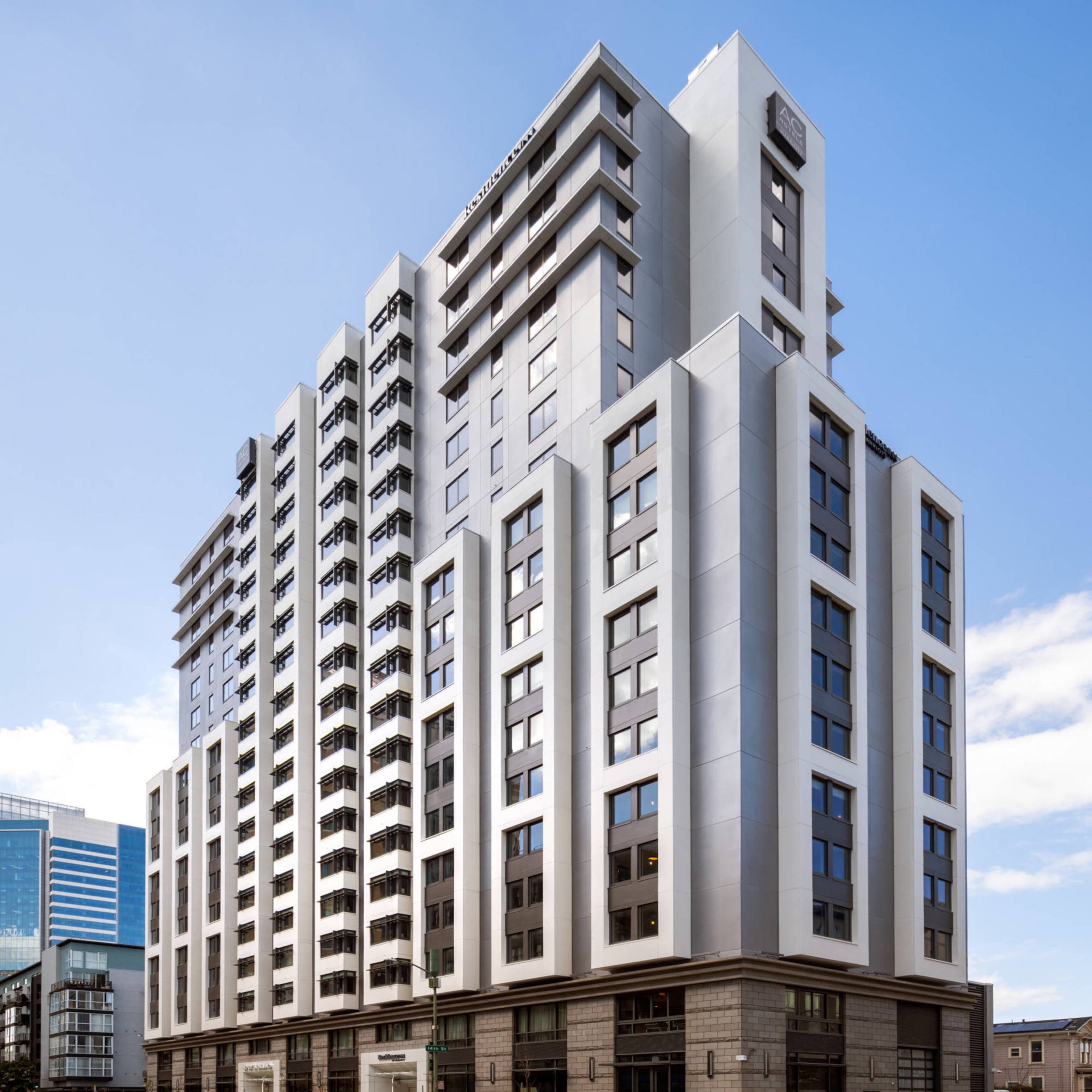 Residence Inn Oakland Downtown - Image 1