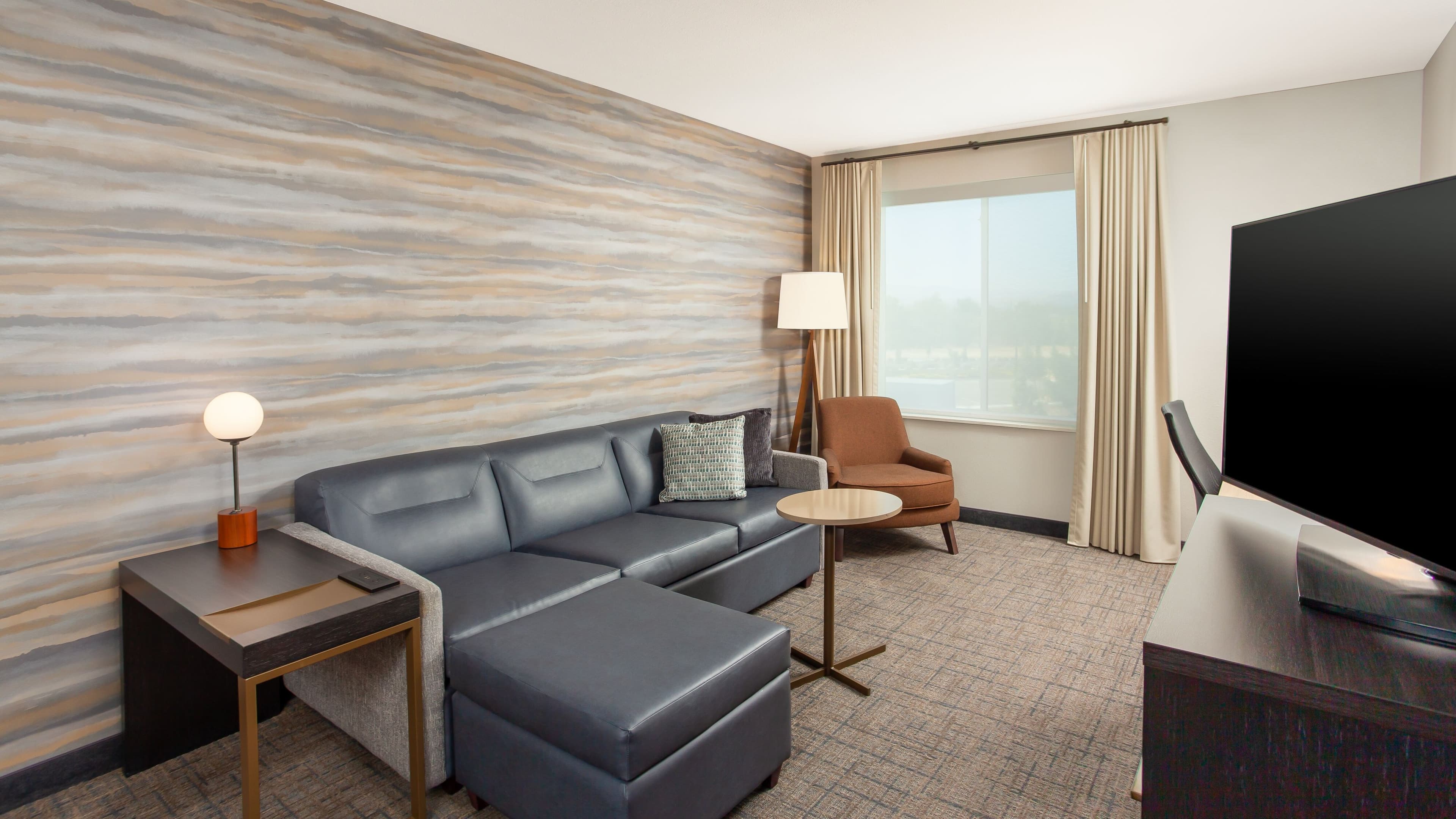 One Bedroom - Image 2