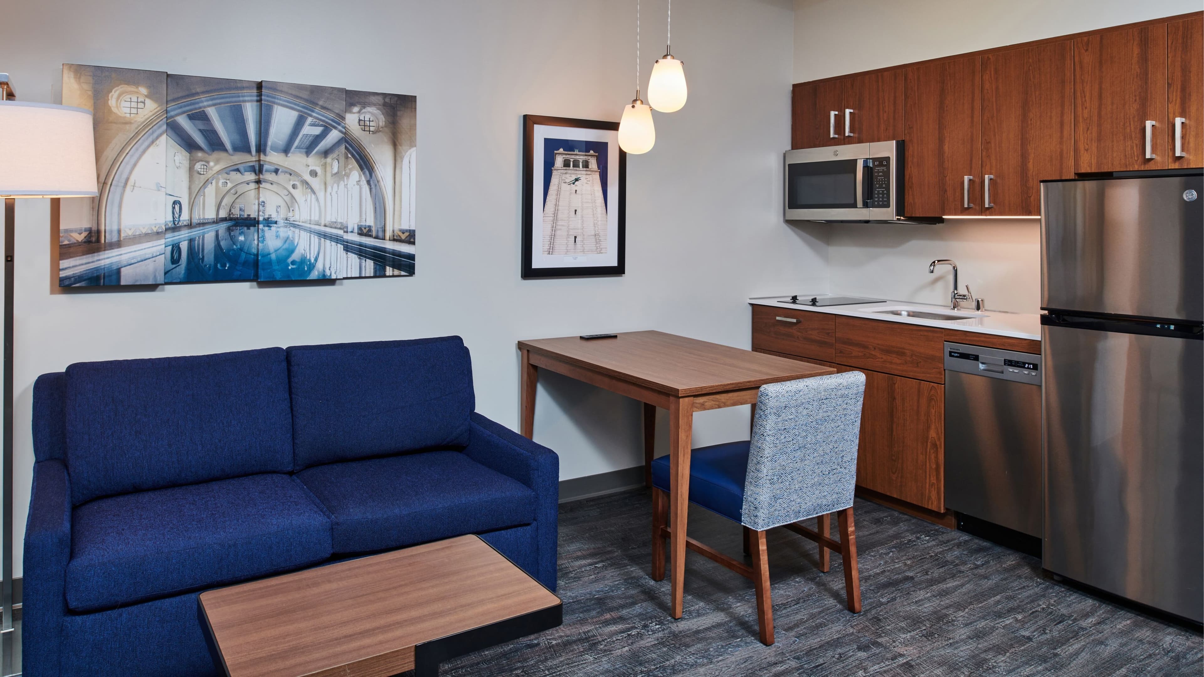 1 Bedroom Suite - Image 6