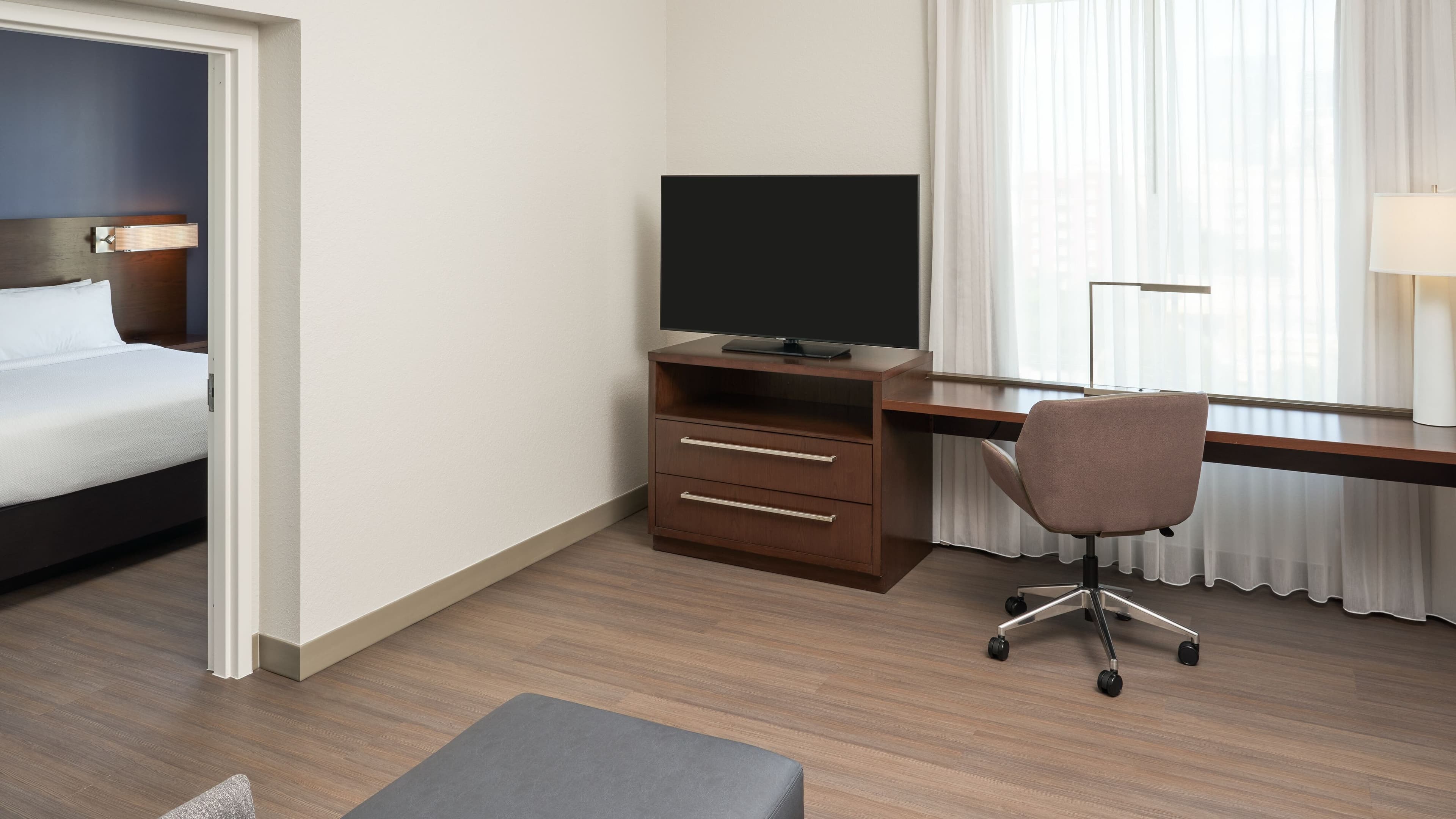 1 Bedroom Suite - Image 6
