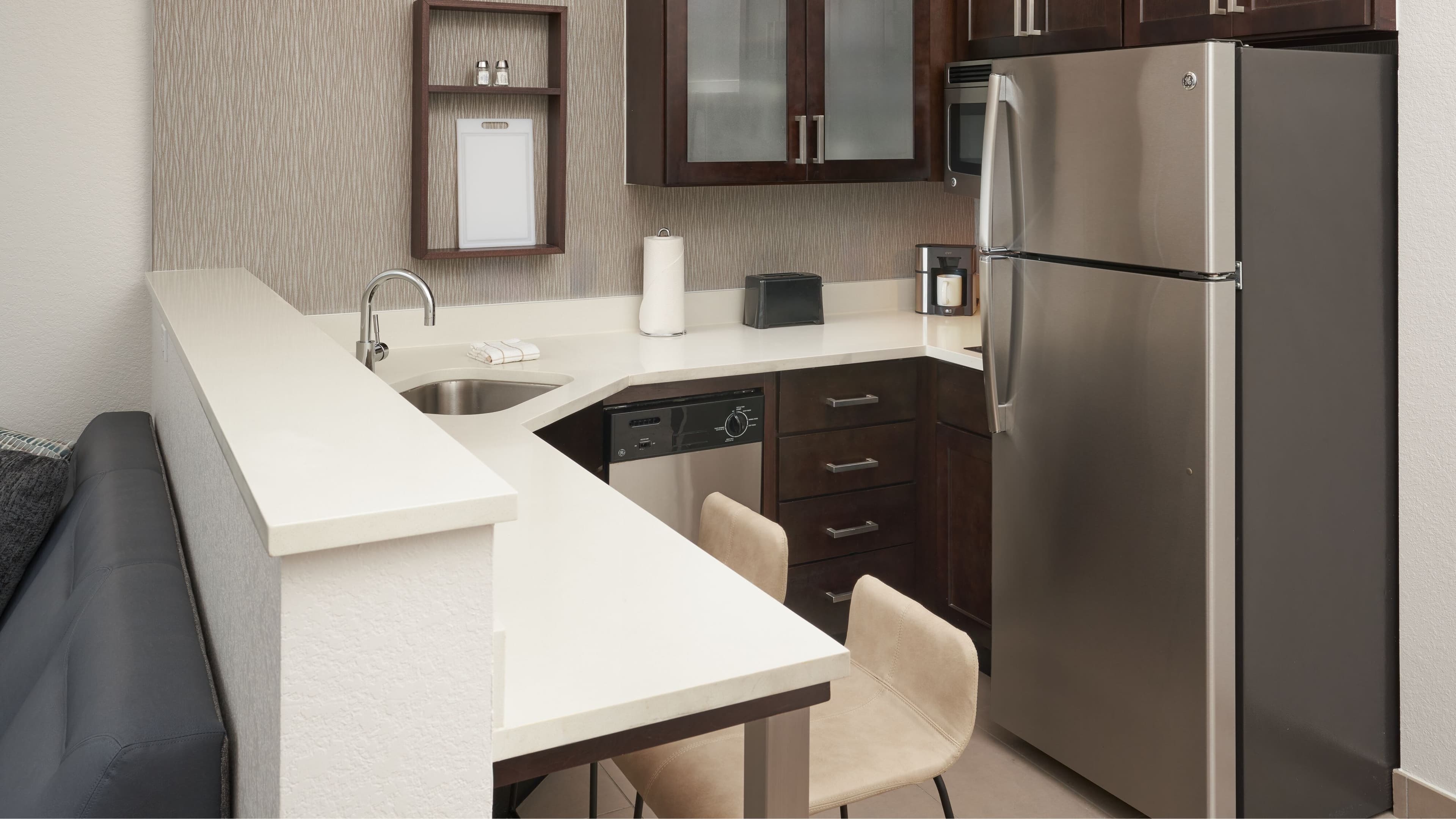 1 Bedroom Suite - Image 9
