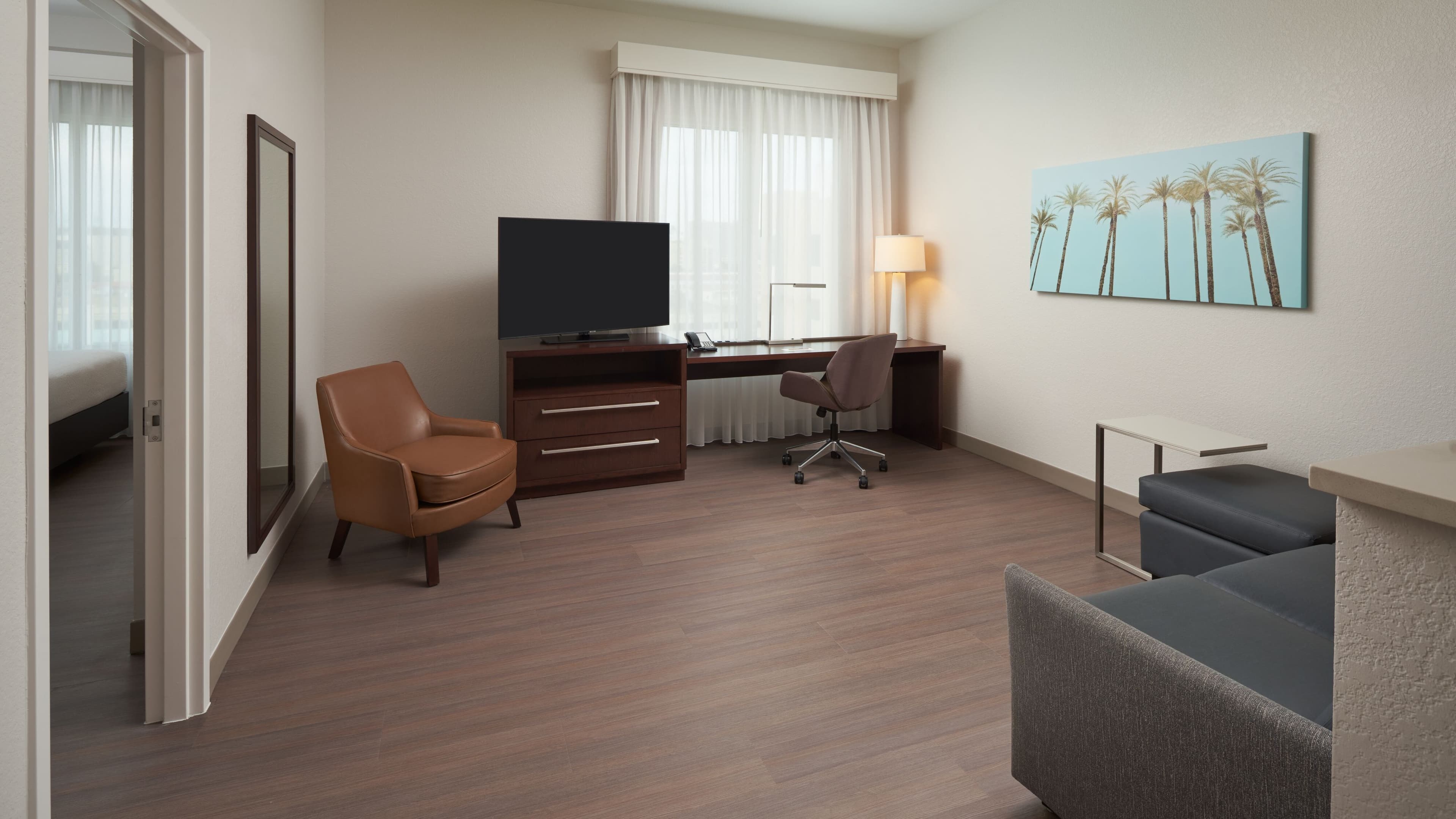1 Bedroom Suite - Image 4