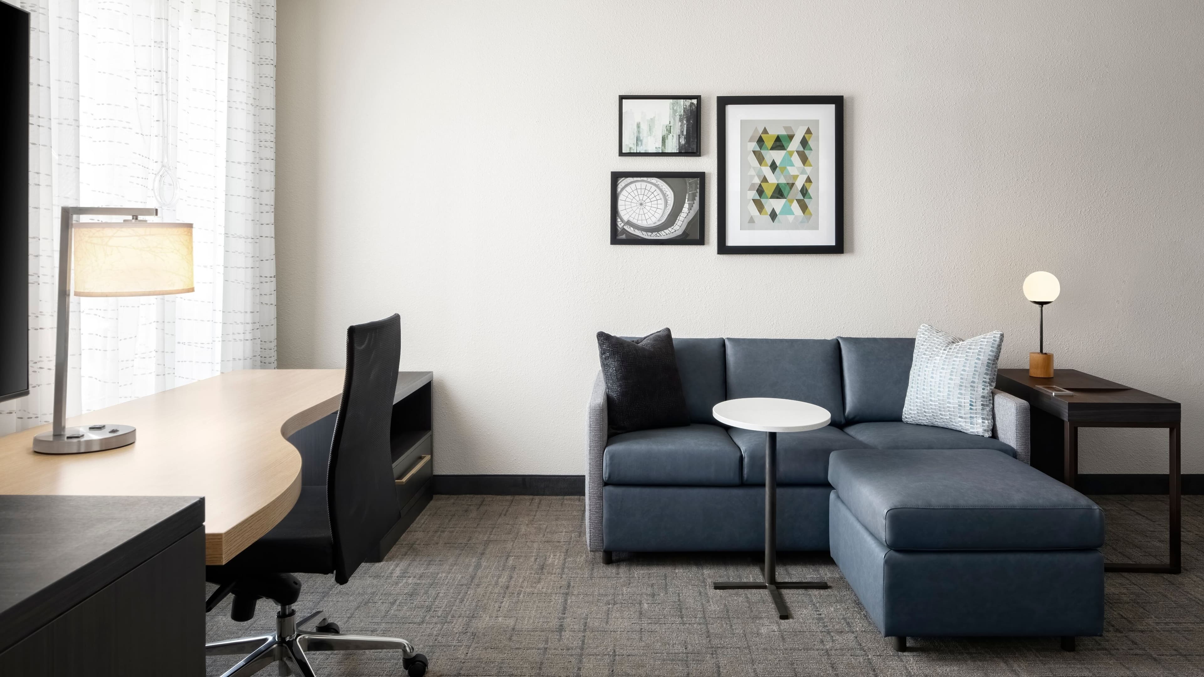 Holiday Inn Express & Suites Newport News — 14