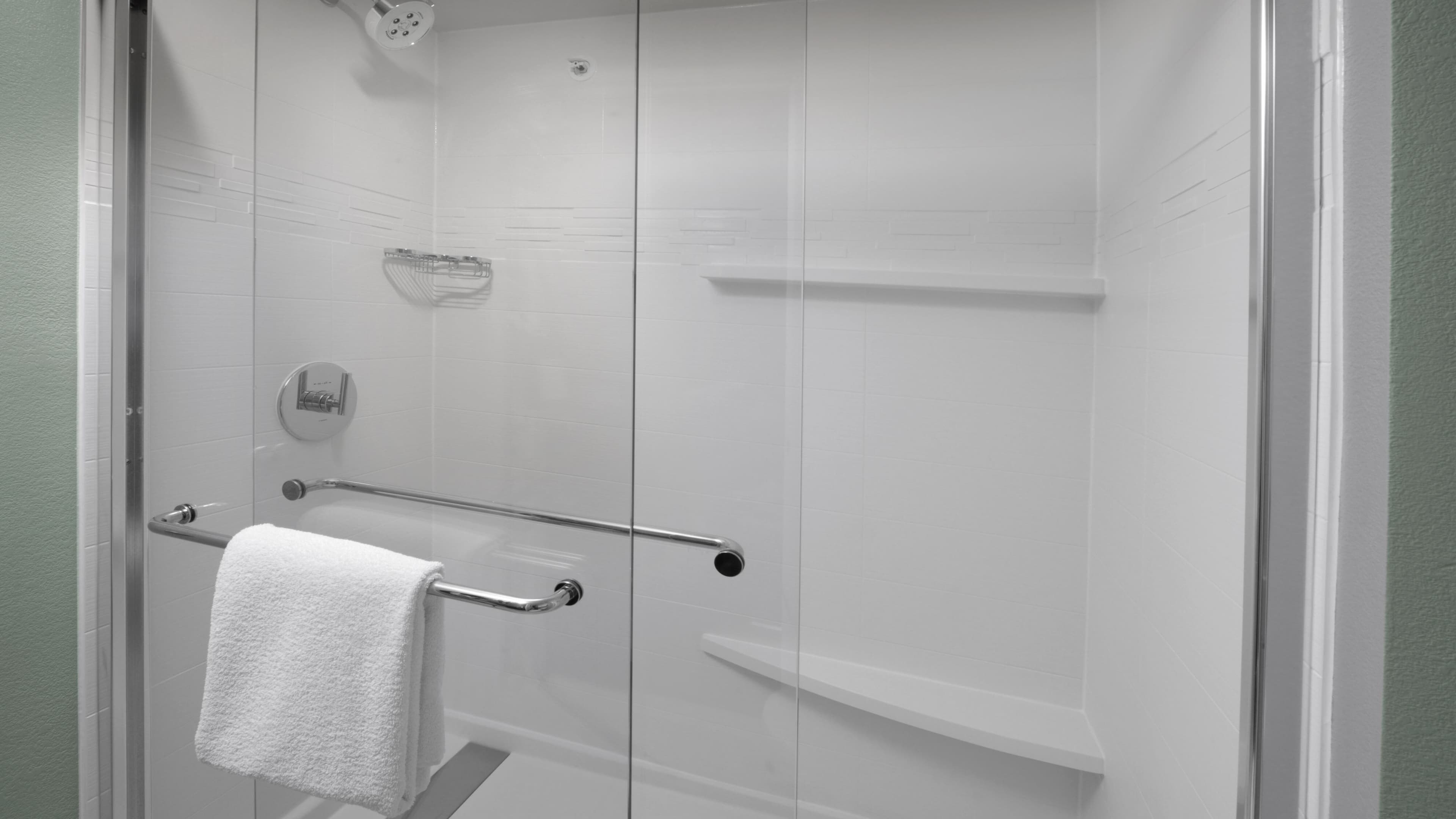 1 Bedroom Suite - Image 4