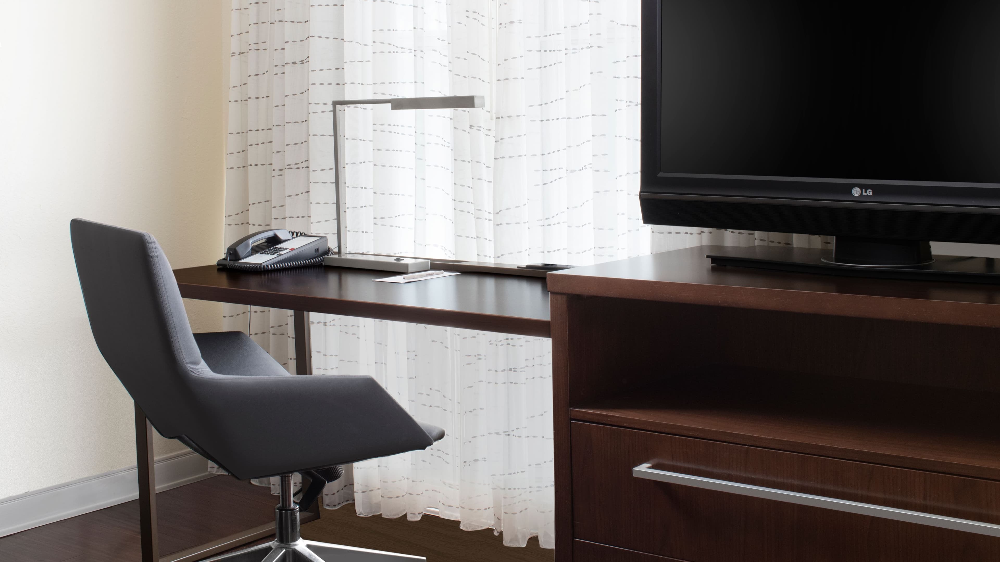 1 Bedroom Suite - Image 4