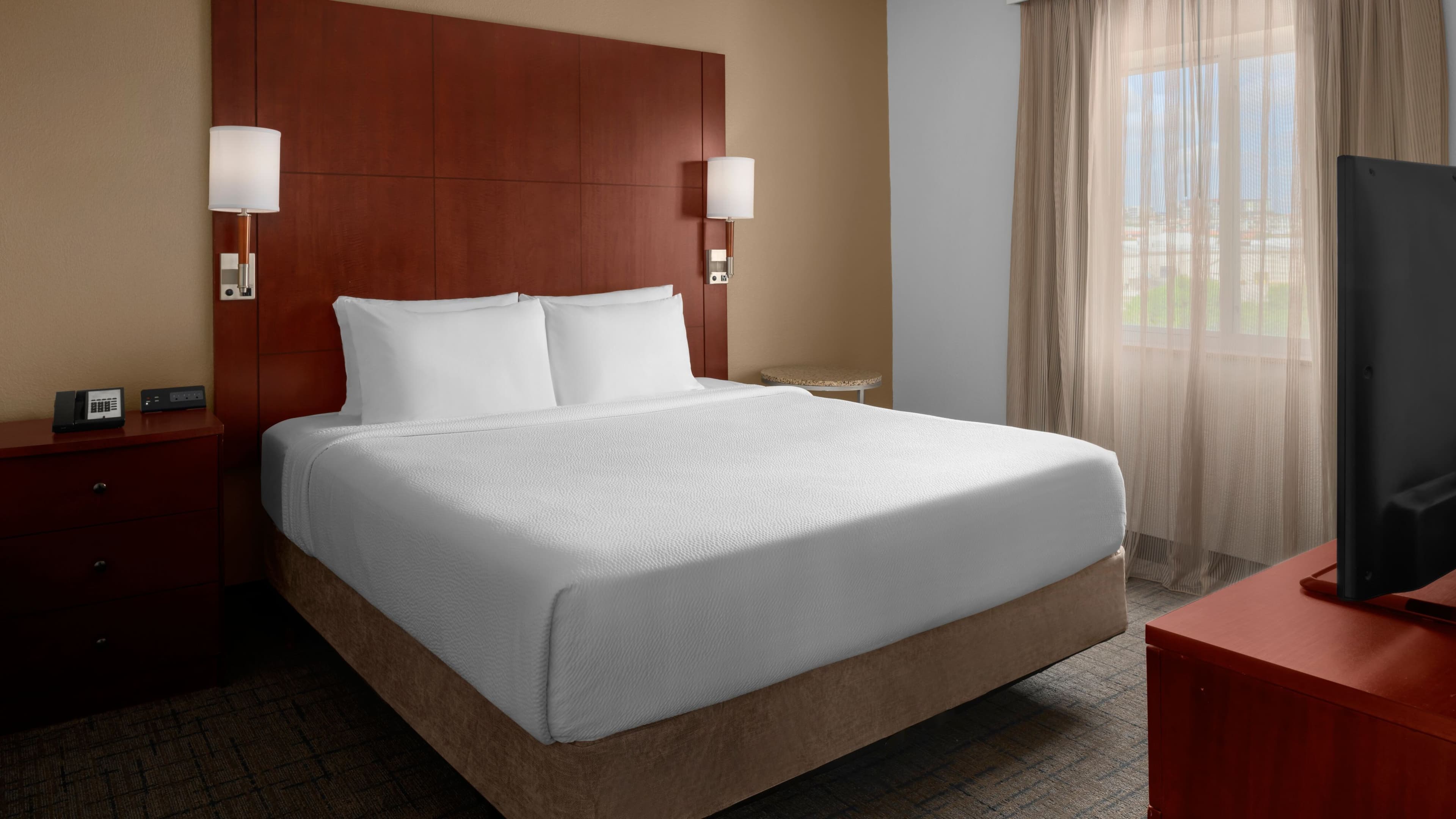 Residence Inn San Antonio Six Flags® at The RIM - Image 3