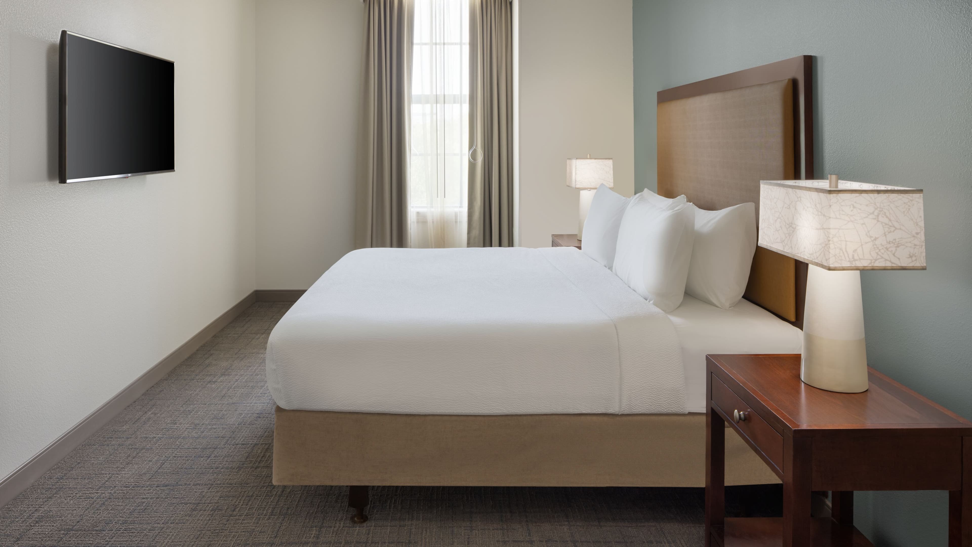 1 Bedroom Suite - Image 3