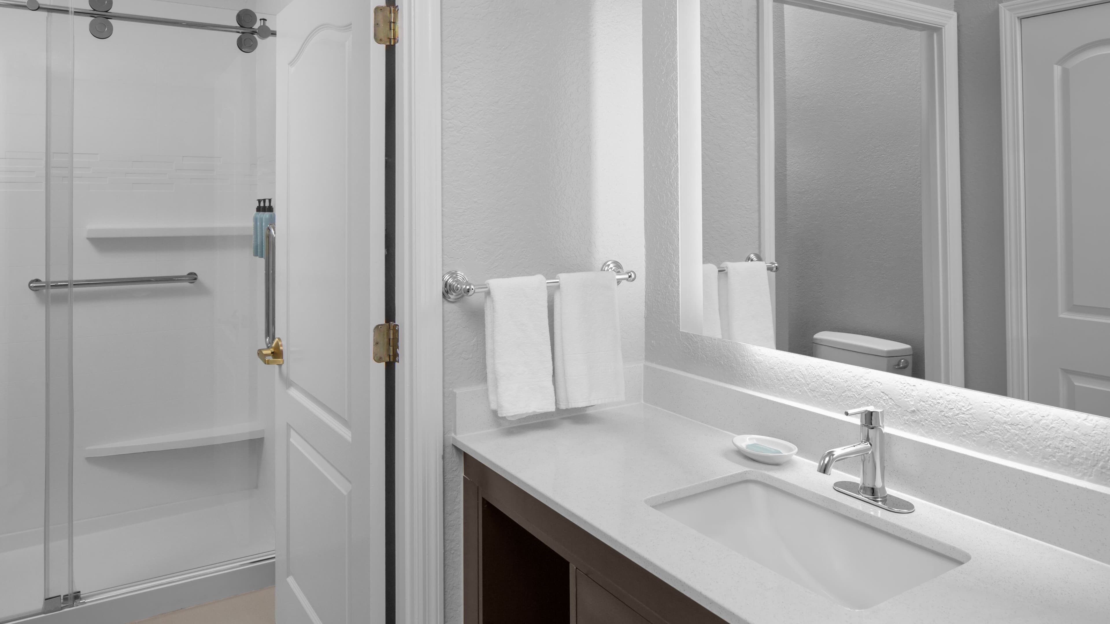Two Bedroom Suite - Image 6