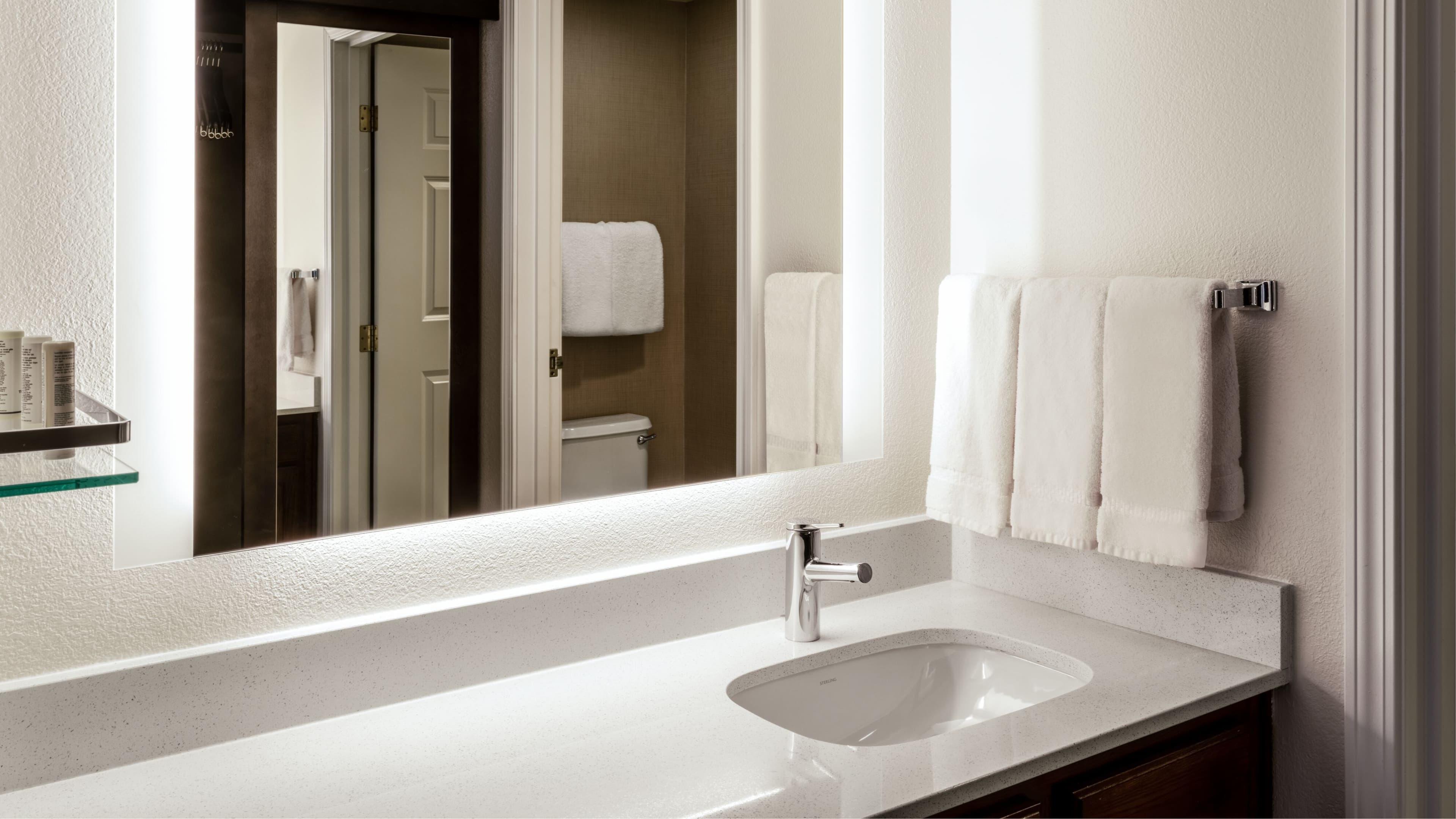 1 Bedroom Suite - Image 7