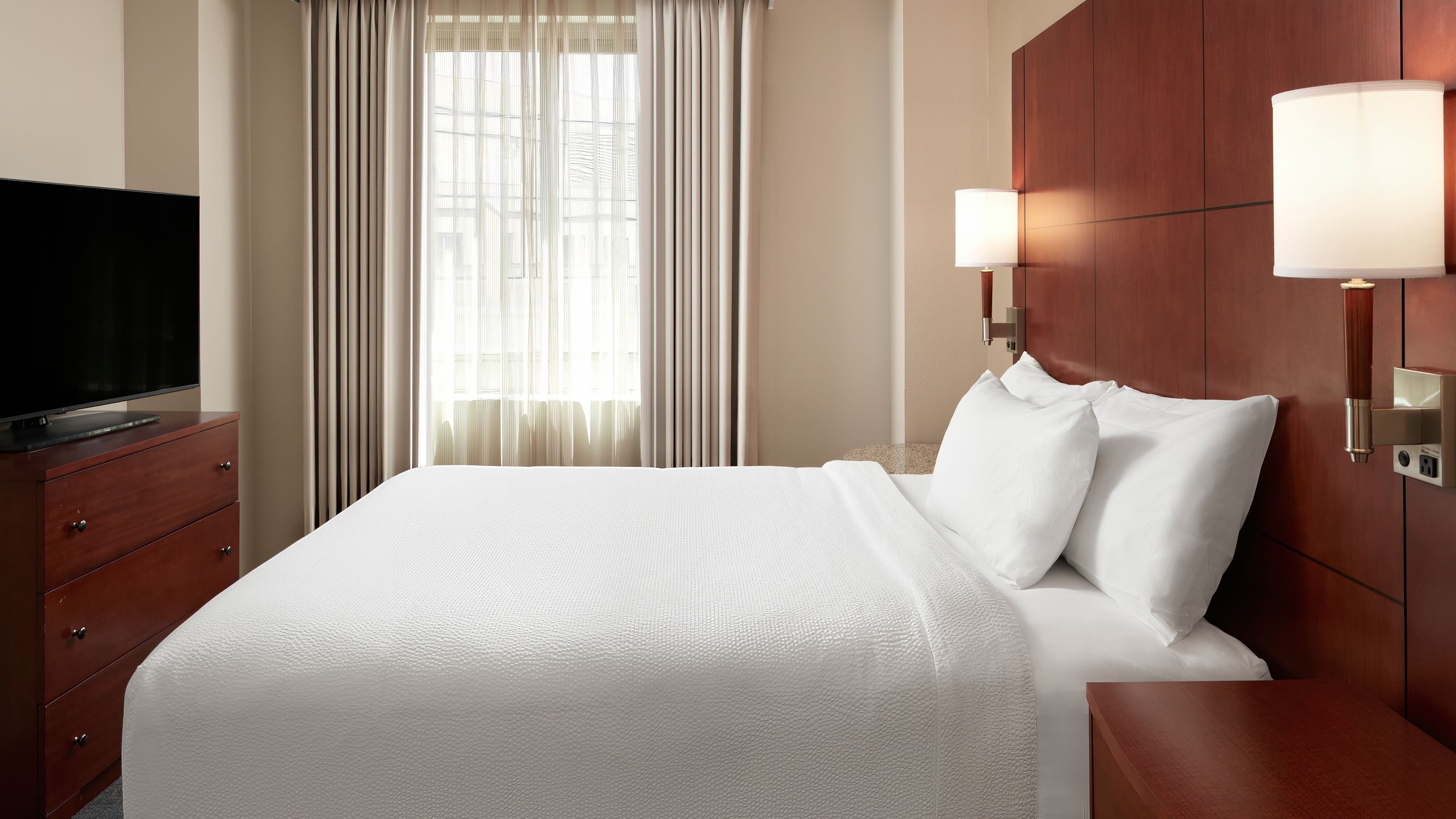 Residence Inn Arlington Courthouse - Image 5