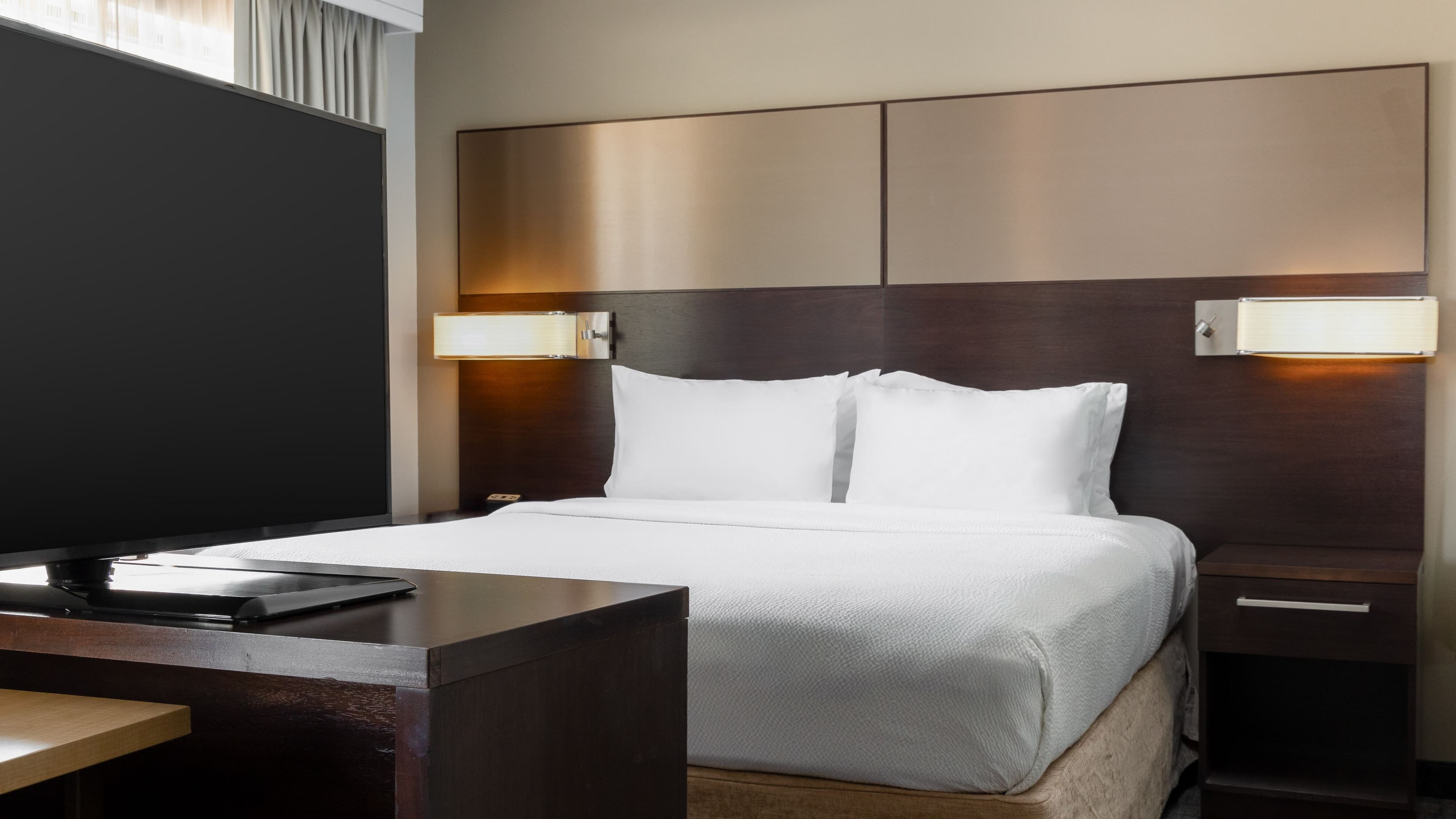 Studio Suite - Image 2