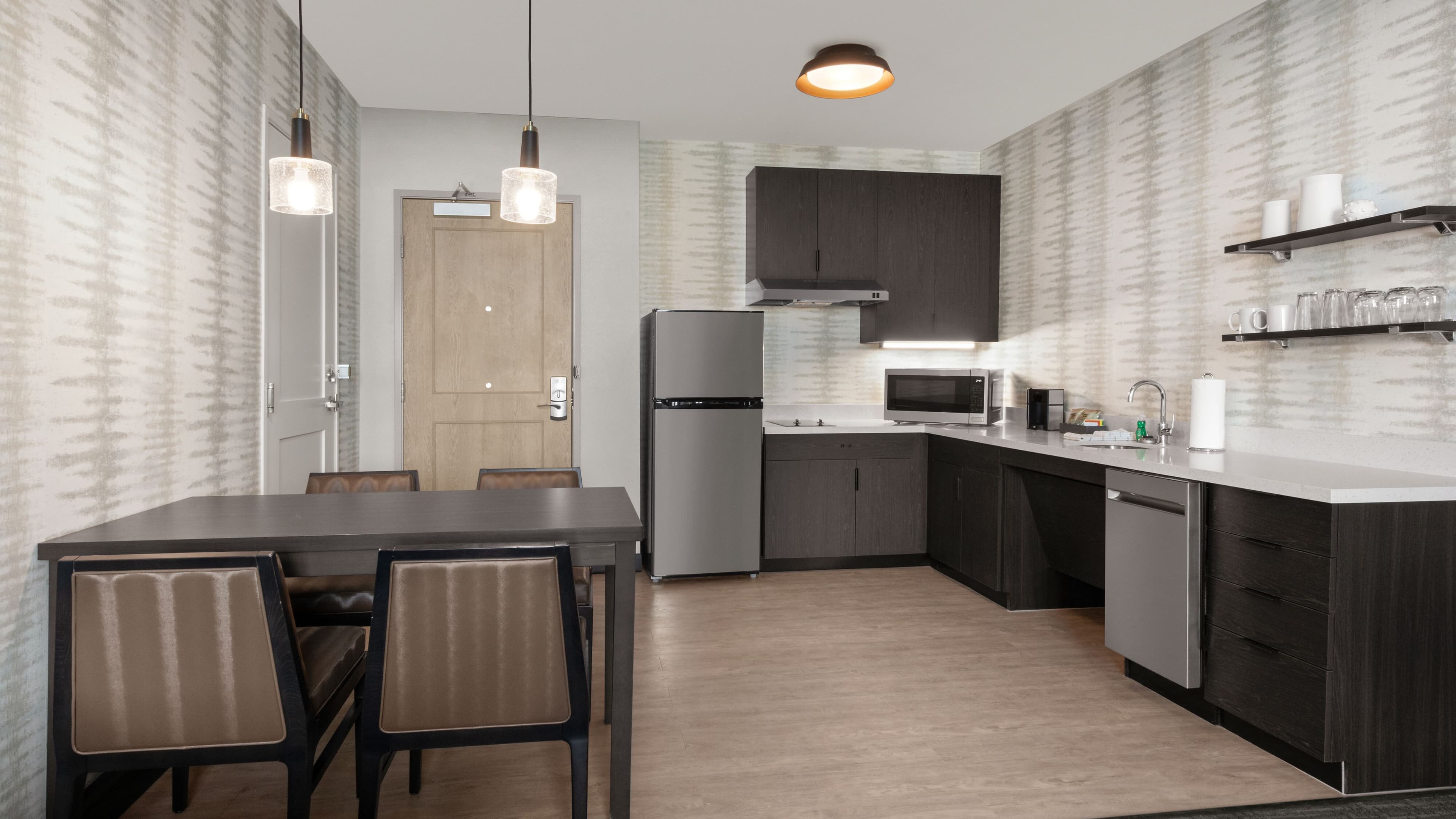 Studio Suite - Image 6