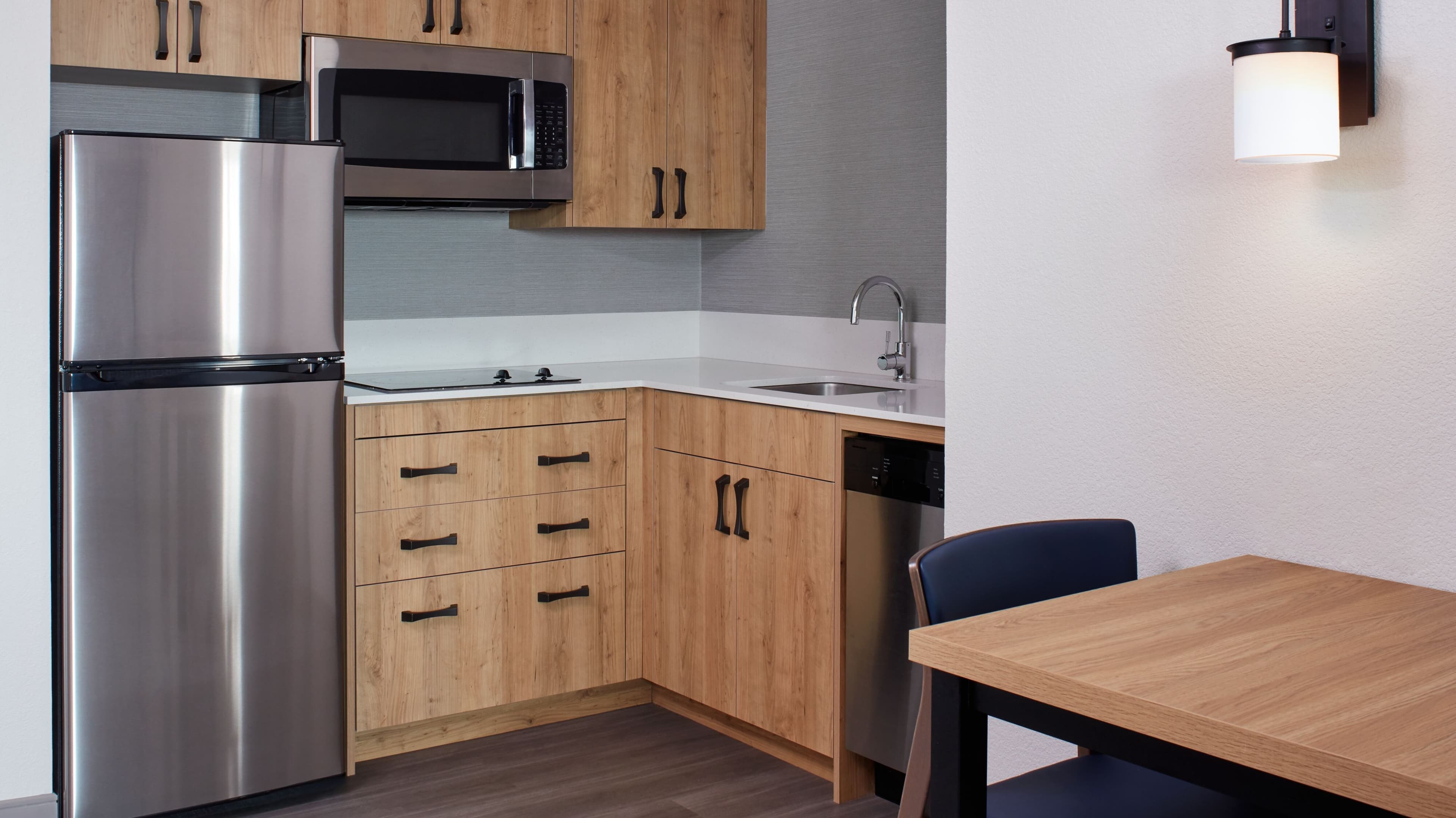 1 Bedroom Suite - Image 5