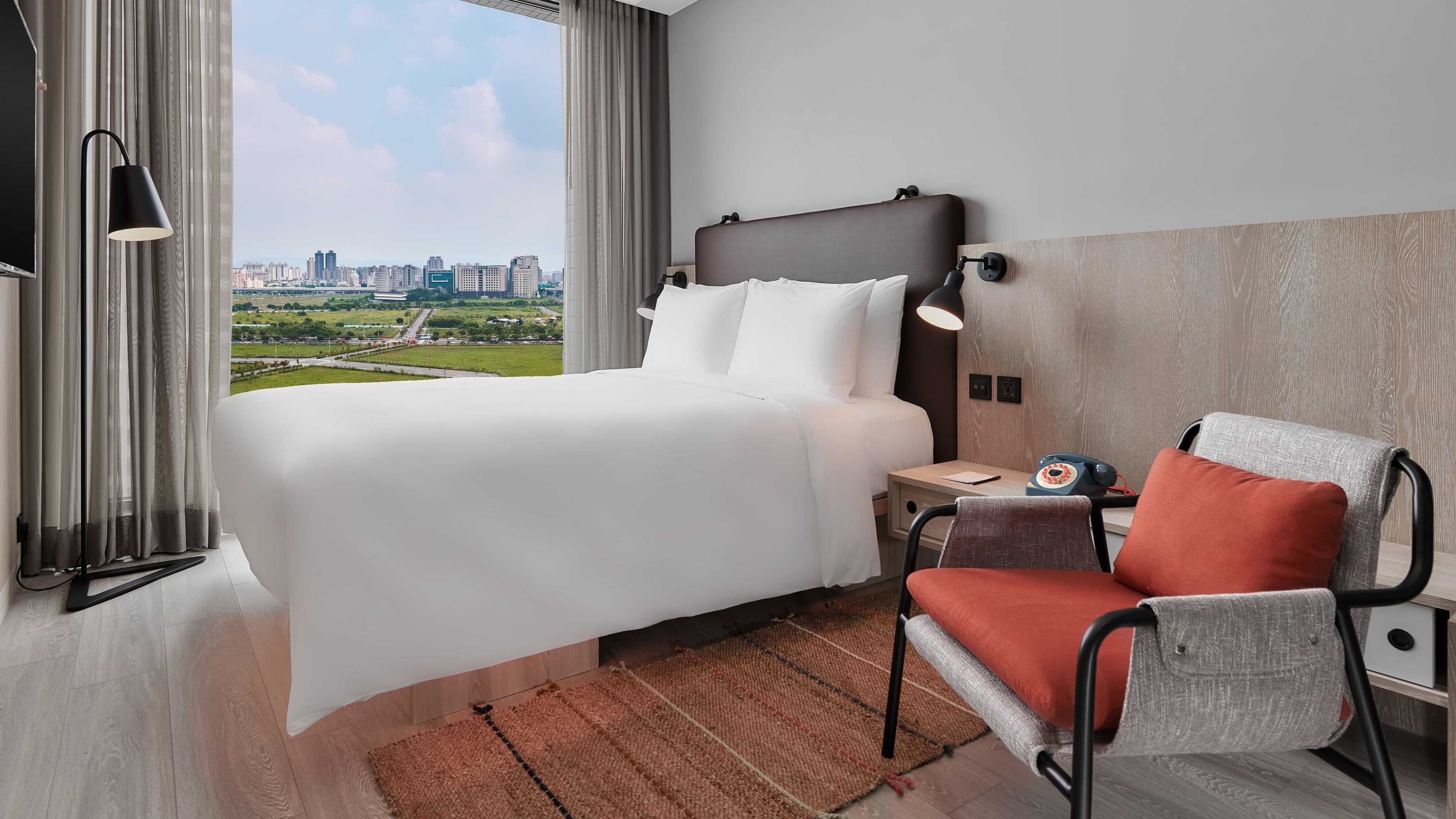 Moxy Taichung - Image 2