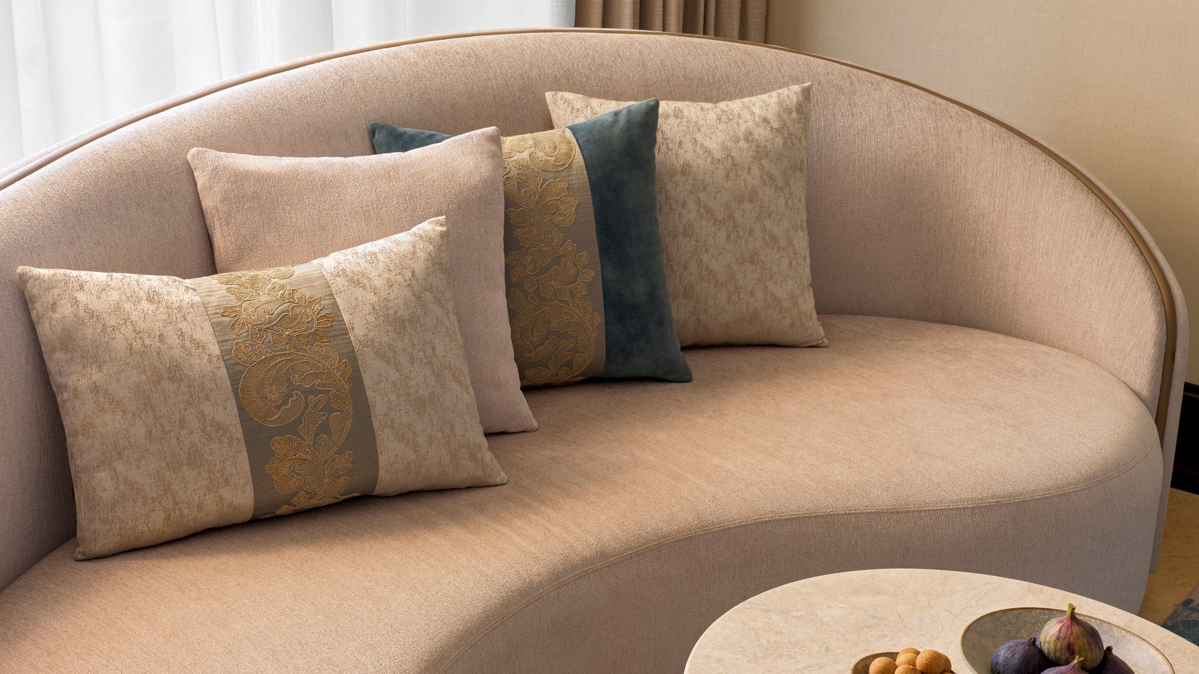 The Ritz-Carlton Abu Dhabi, Grand Canal — 11