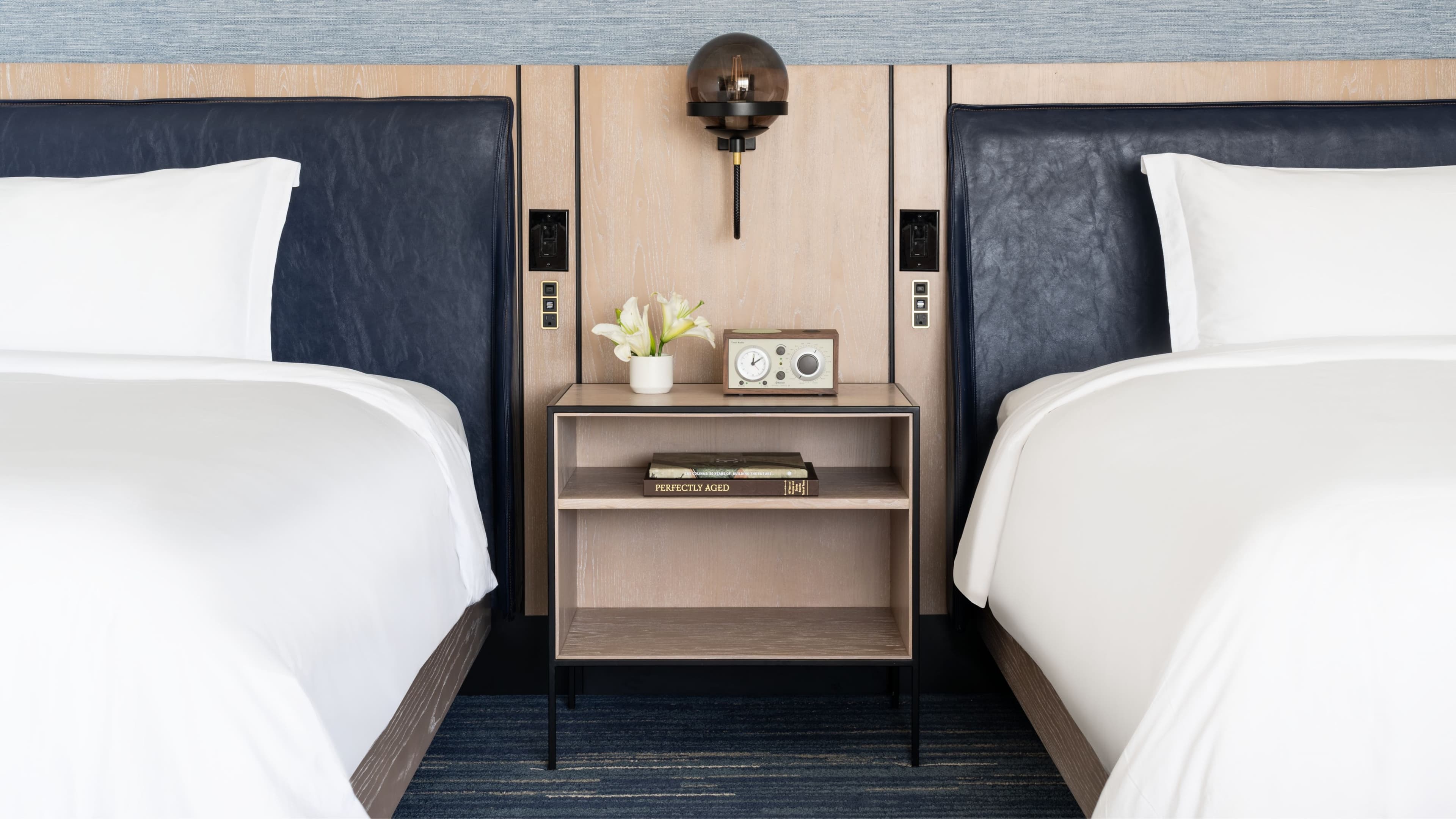 Tower Deluxe - Image 3