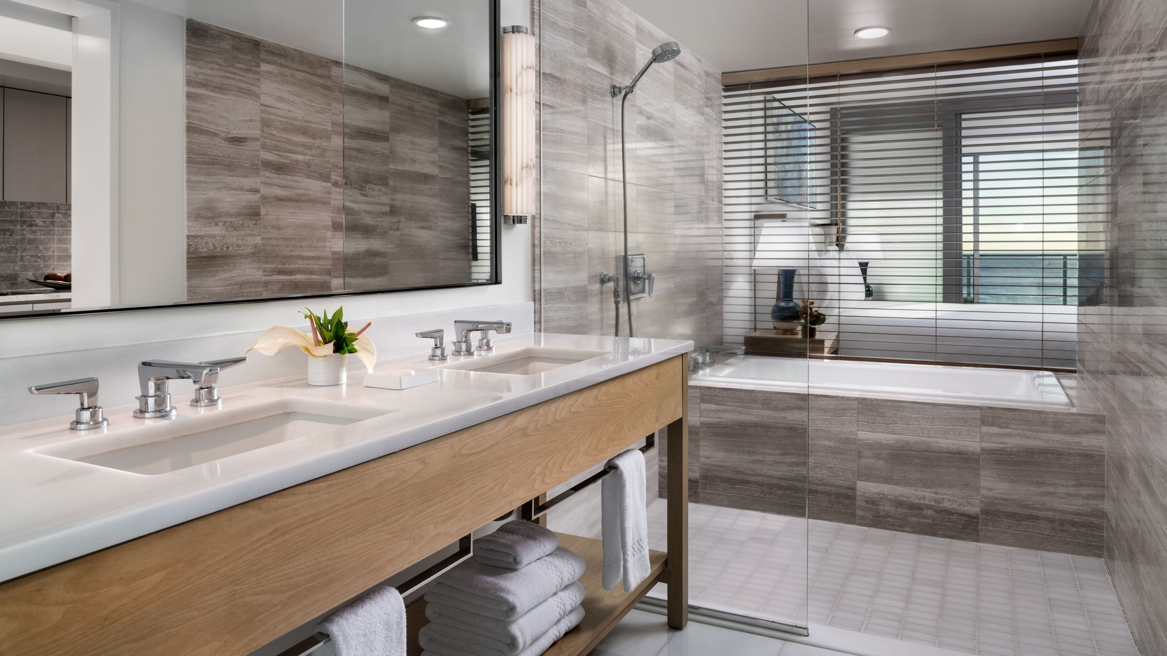 The Ritz-Carlton Residences, Waikiki Beach — 20