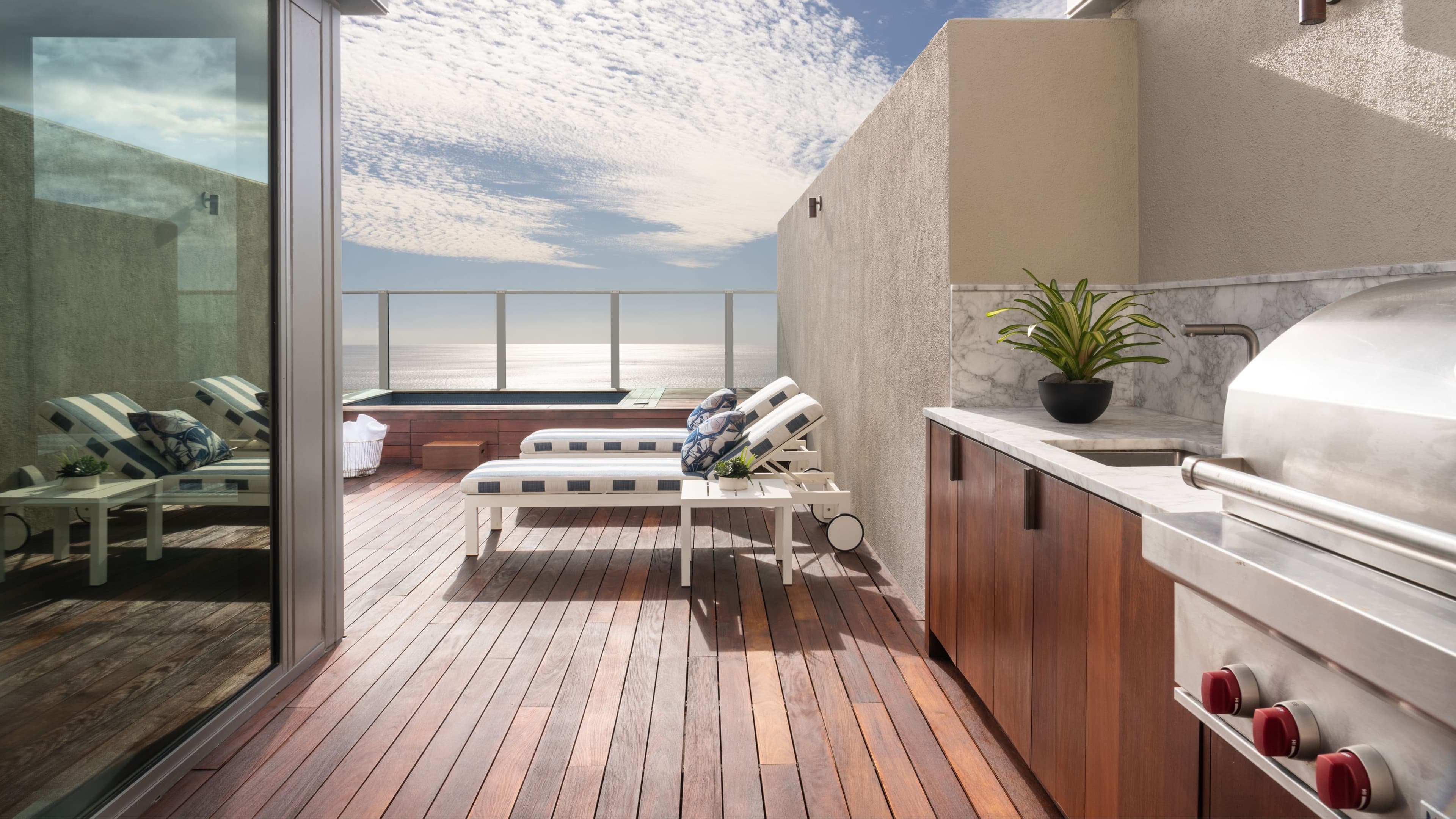 The Ritz-Carlton Residences, Waikiki Beach — 32
