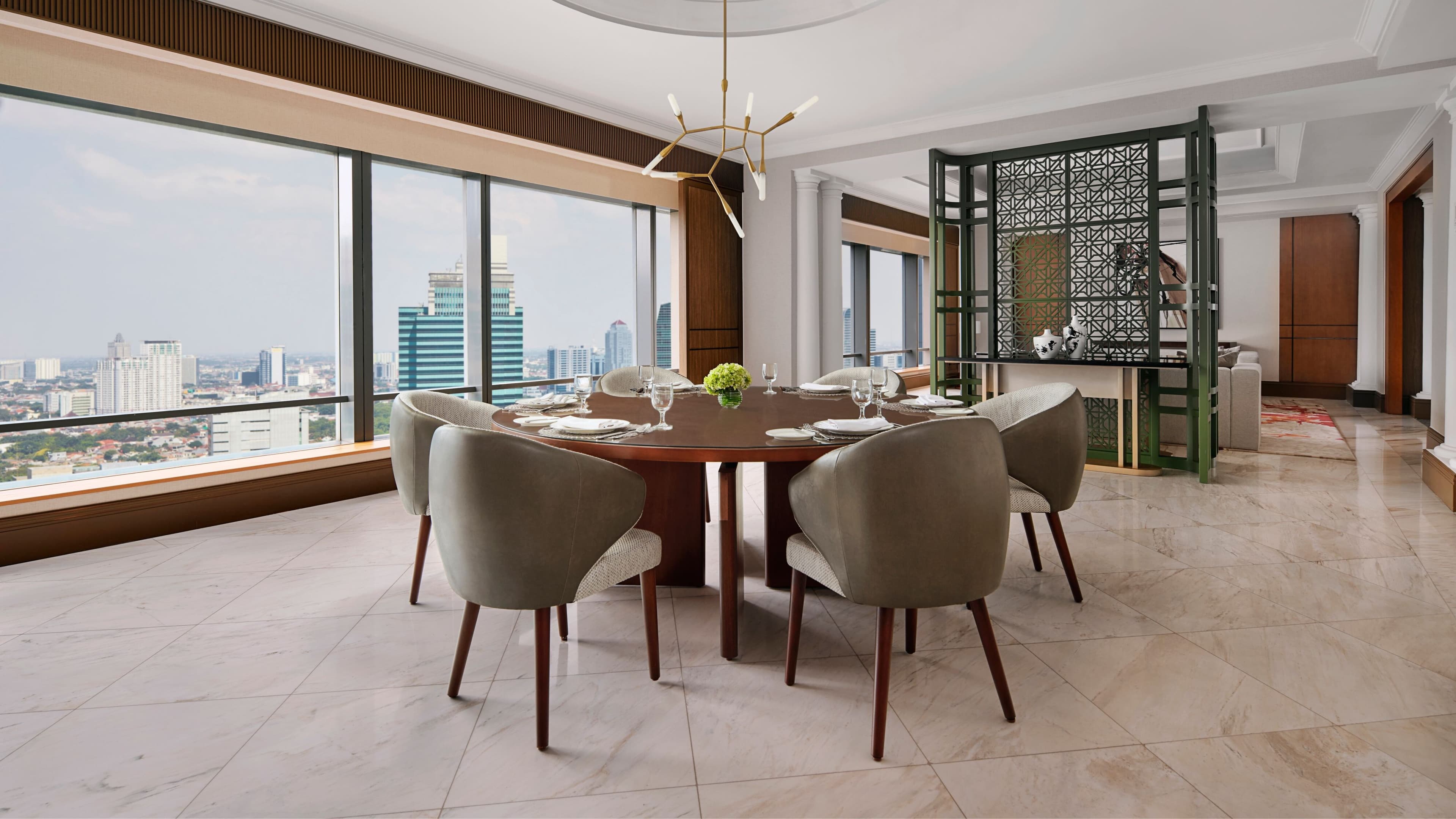 The Ritz-Carlton Jakarta, Mega Kuningan — 33