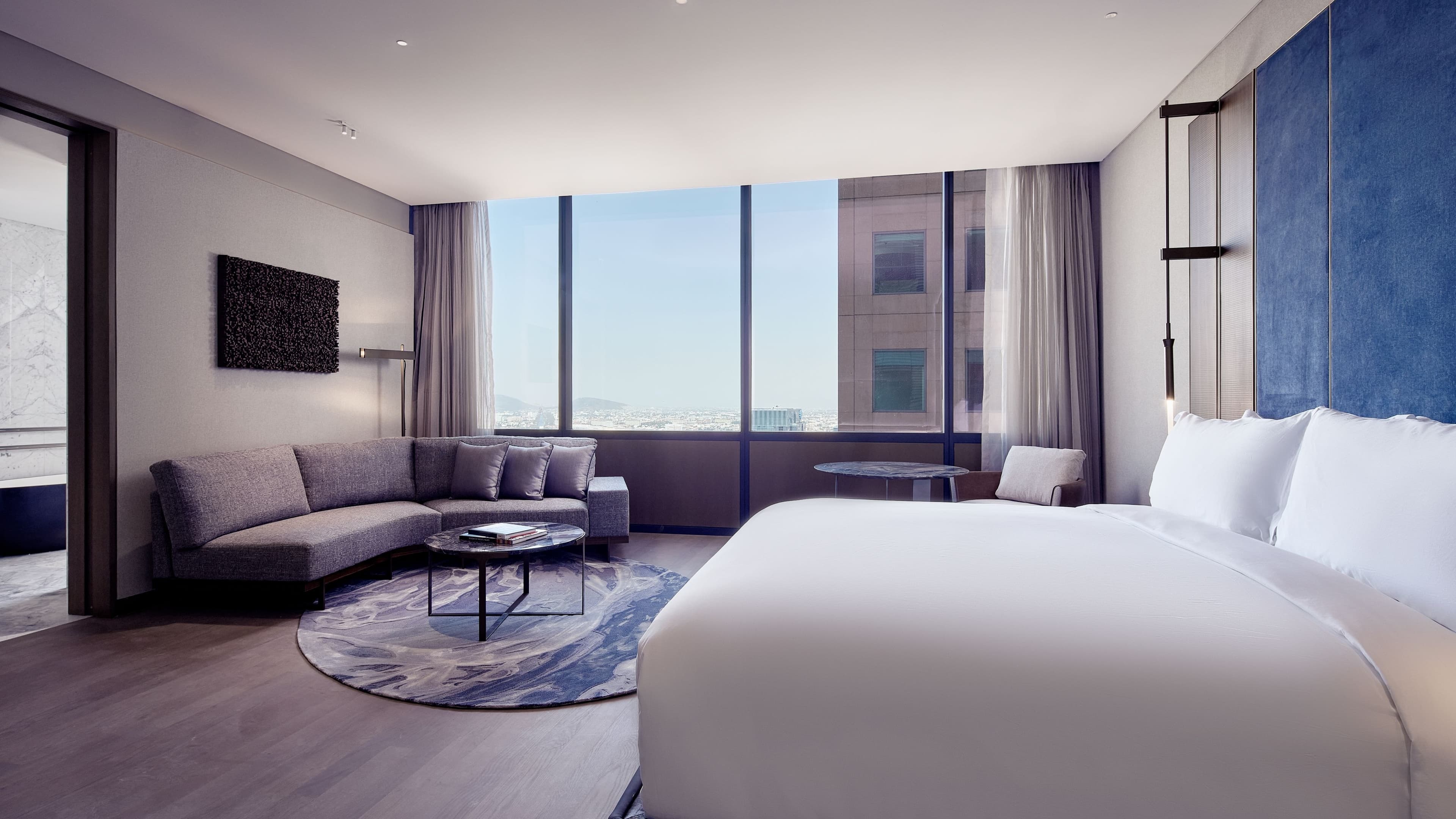 Deluxe Guest room - Image 3