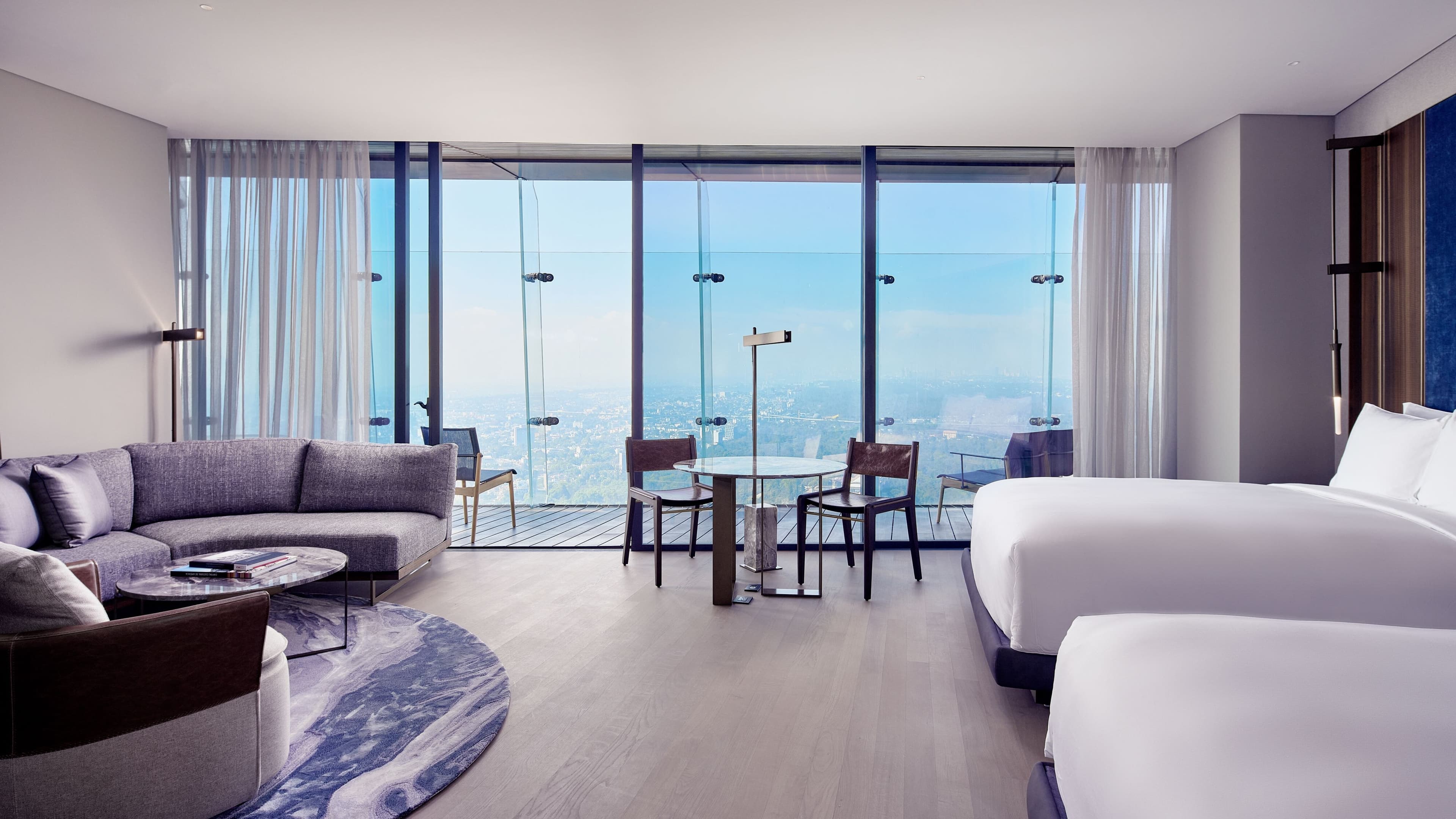 Deluxe Guest room - Image 2