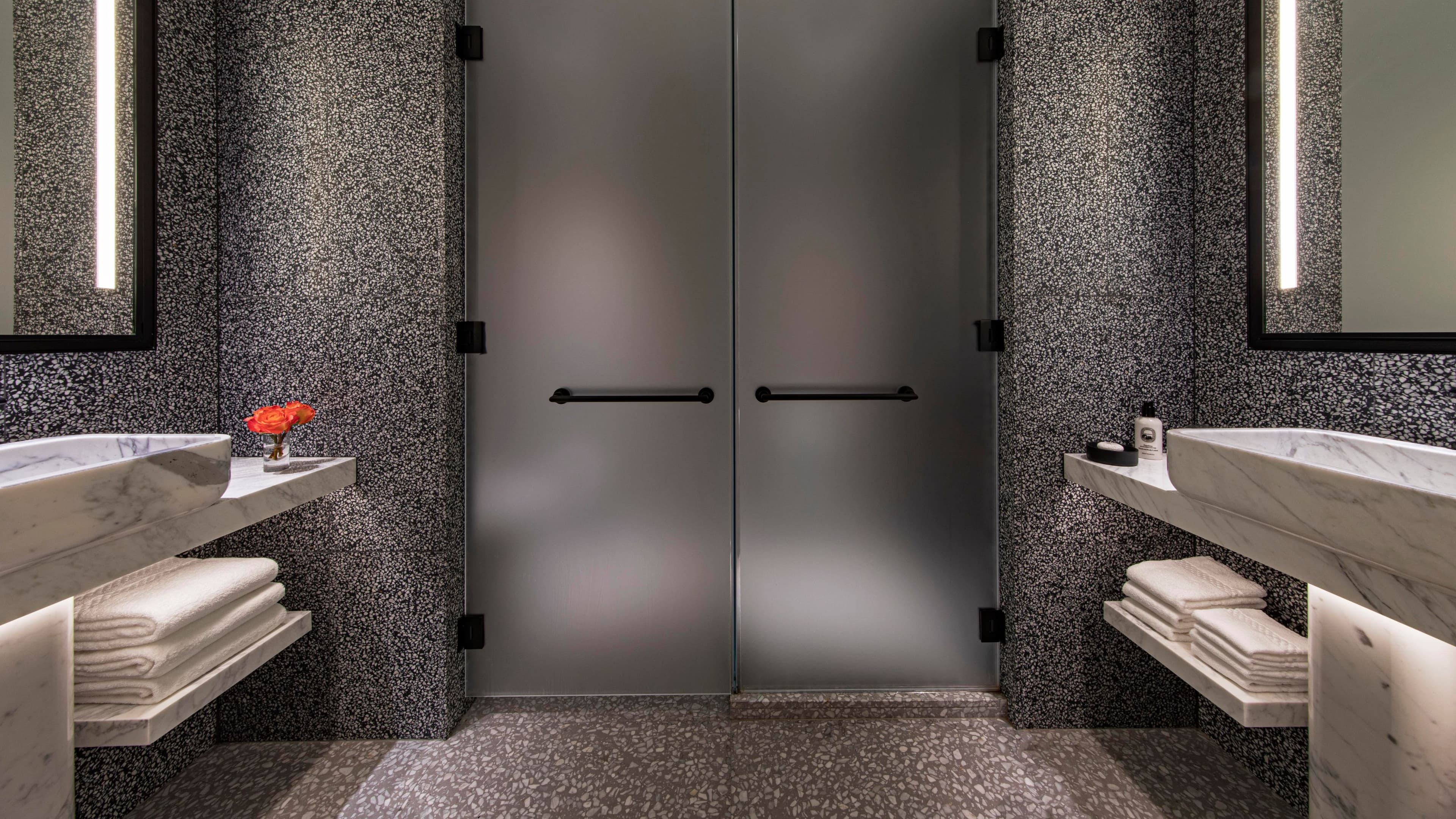 Superior Double Room - Image 3