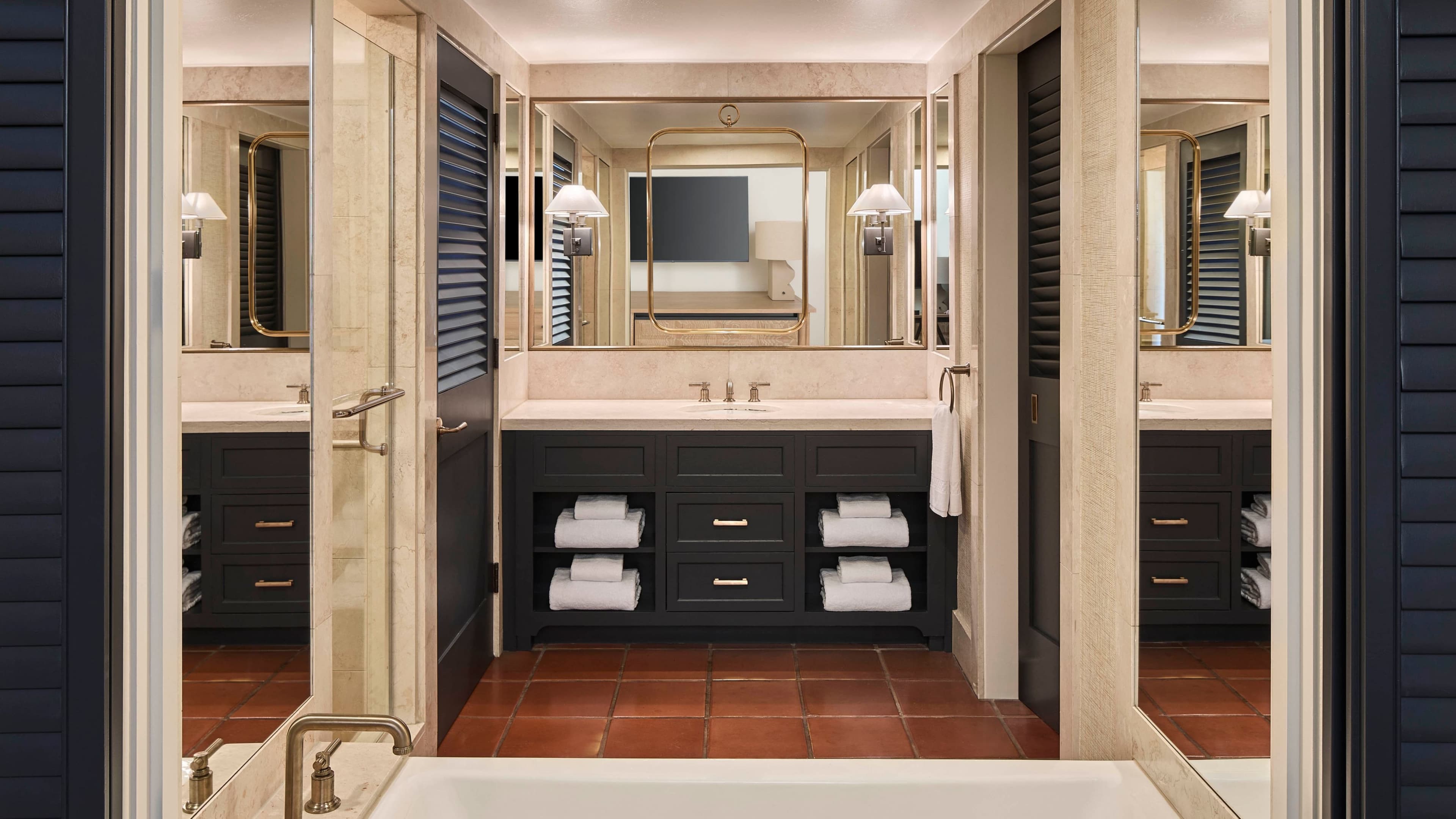1 Bedroom Suite - Image 5