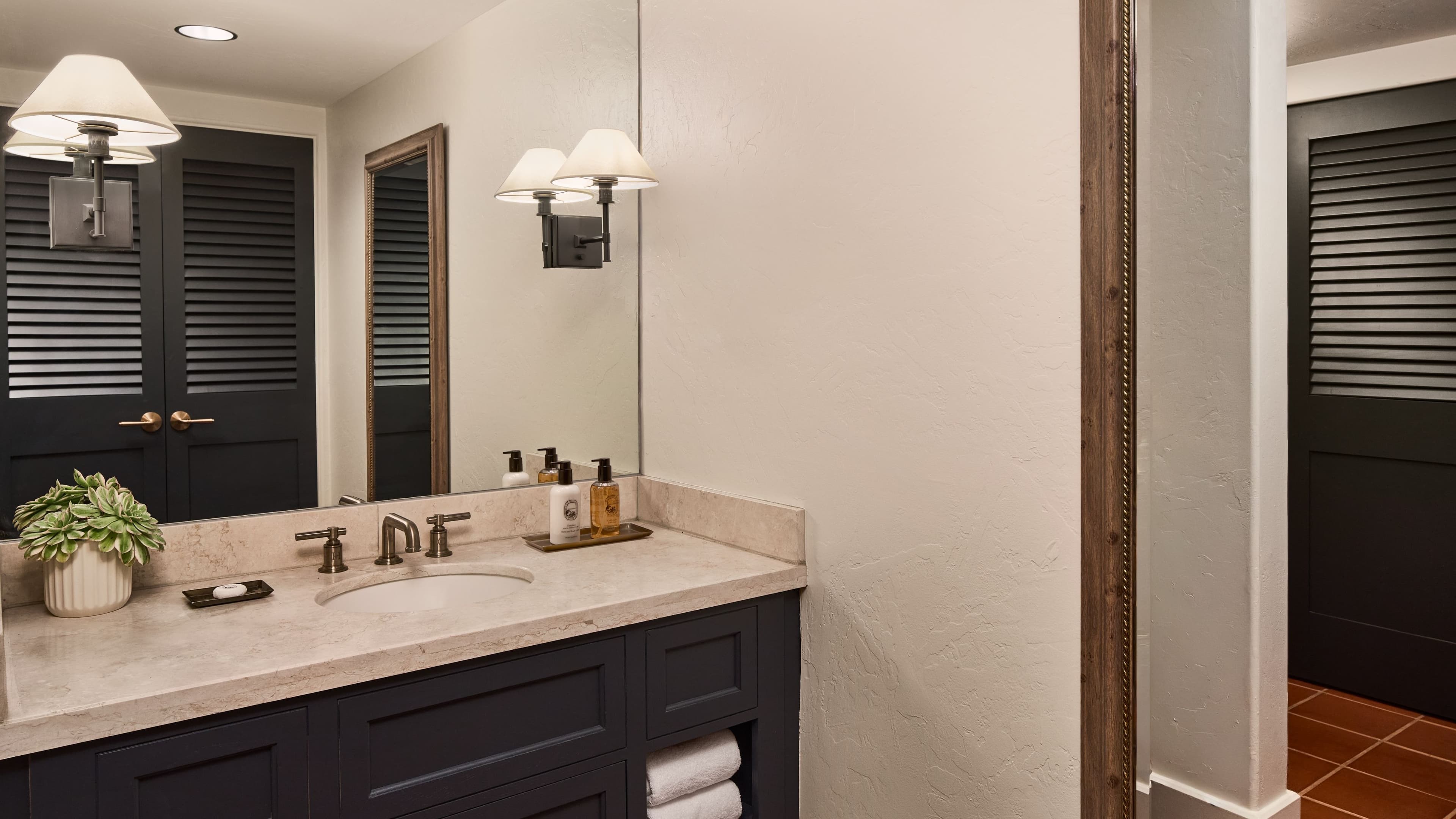 Resort View Guest Room - Image 5