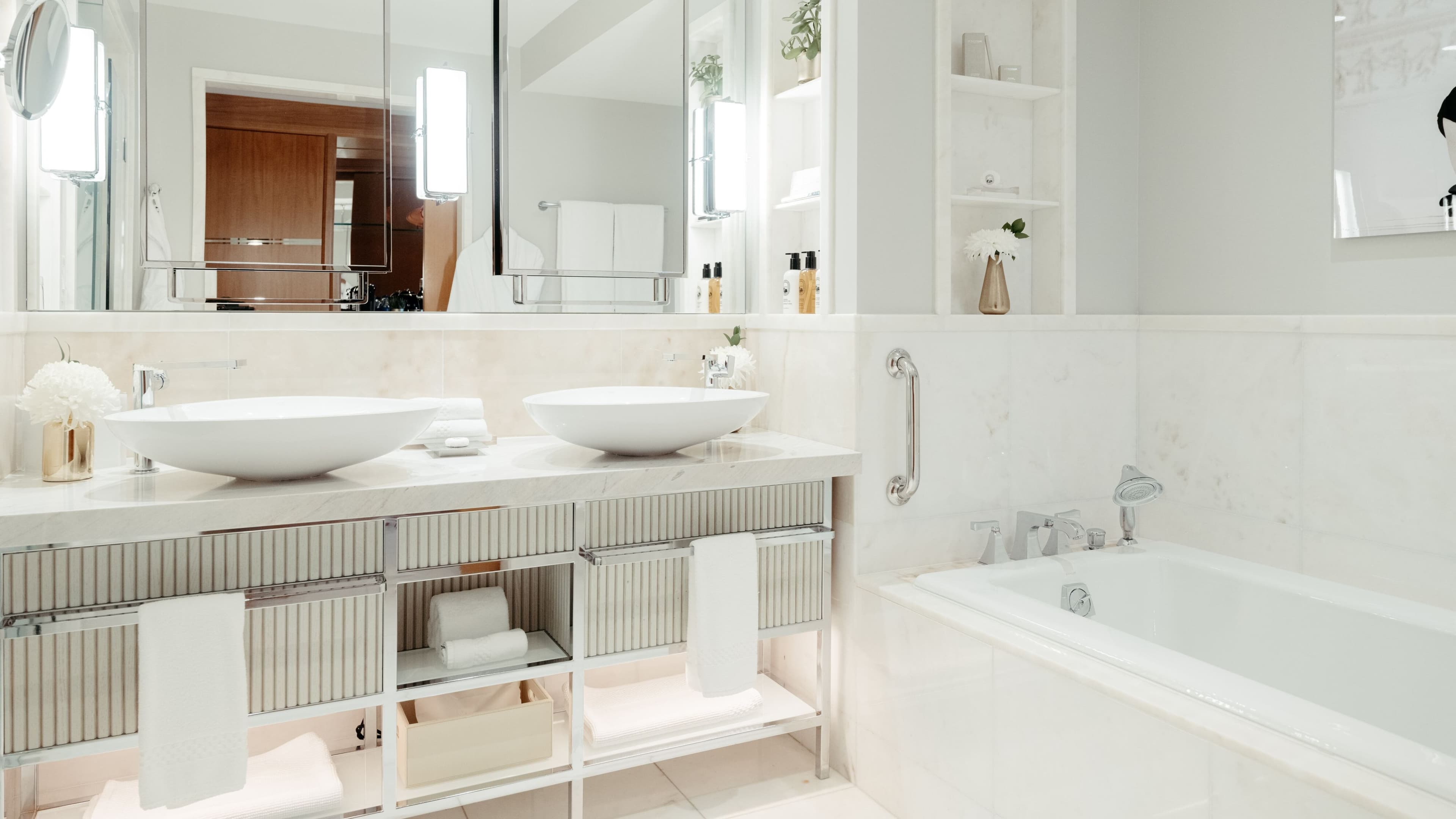 The Ritz-Carlton, Toronto — 15