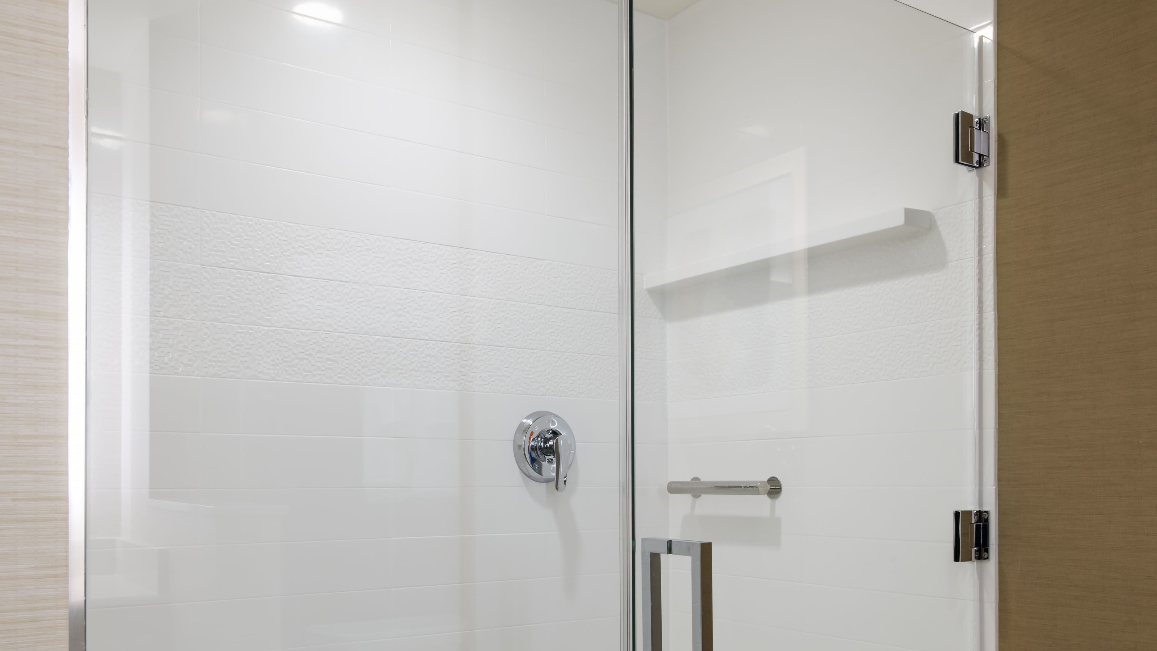 Holiday Inn Express San Diego South - Chula Vista - Image 4