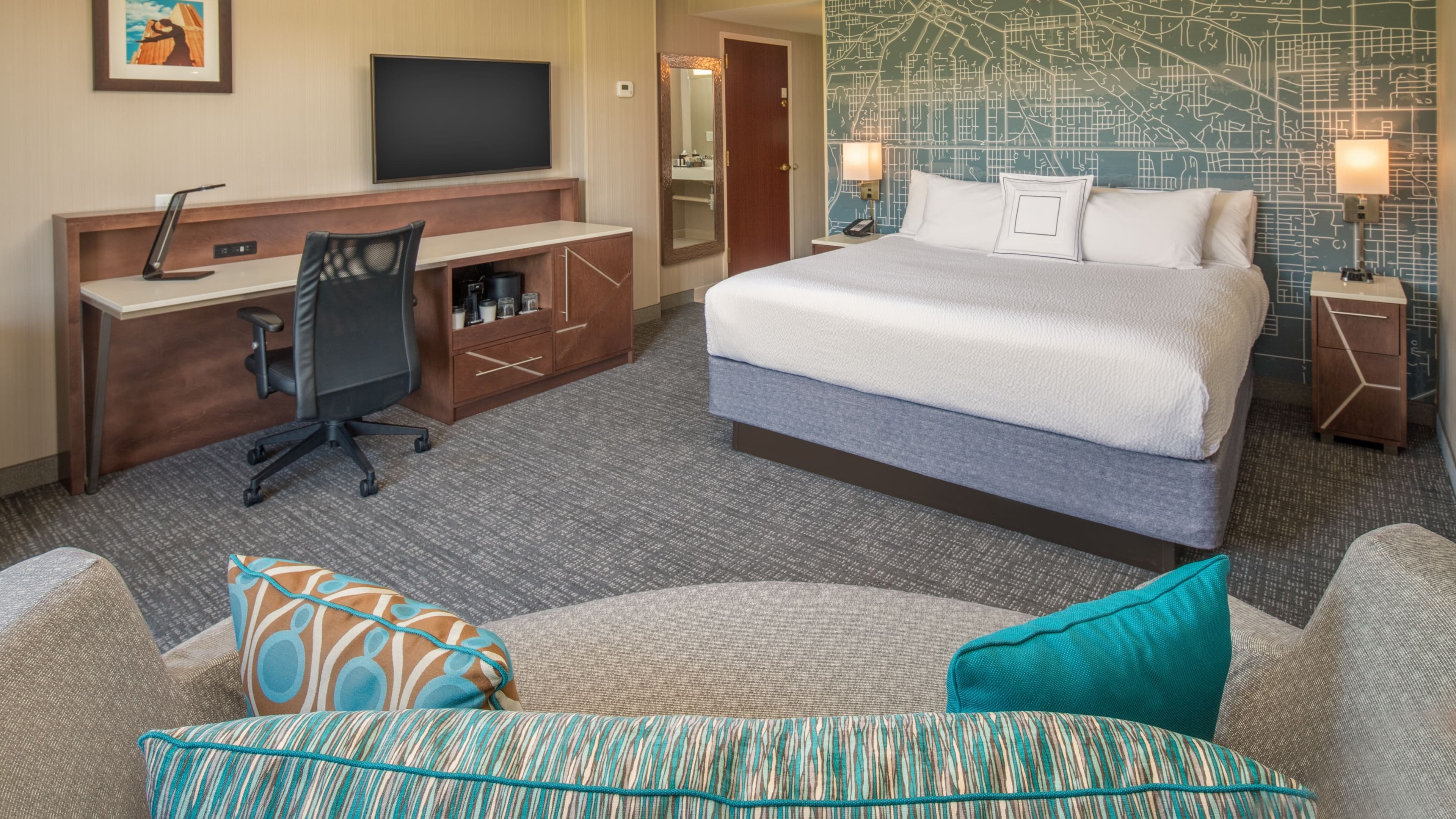 Courtyard Seattle Sea-Tac Area - Image 2