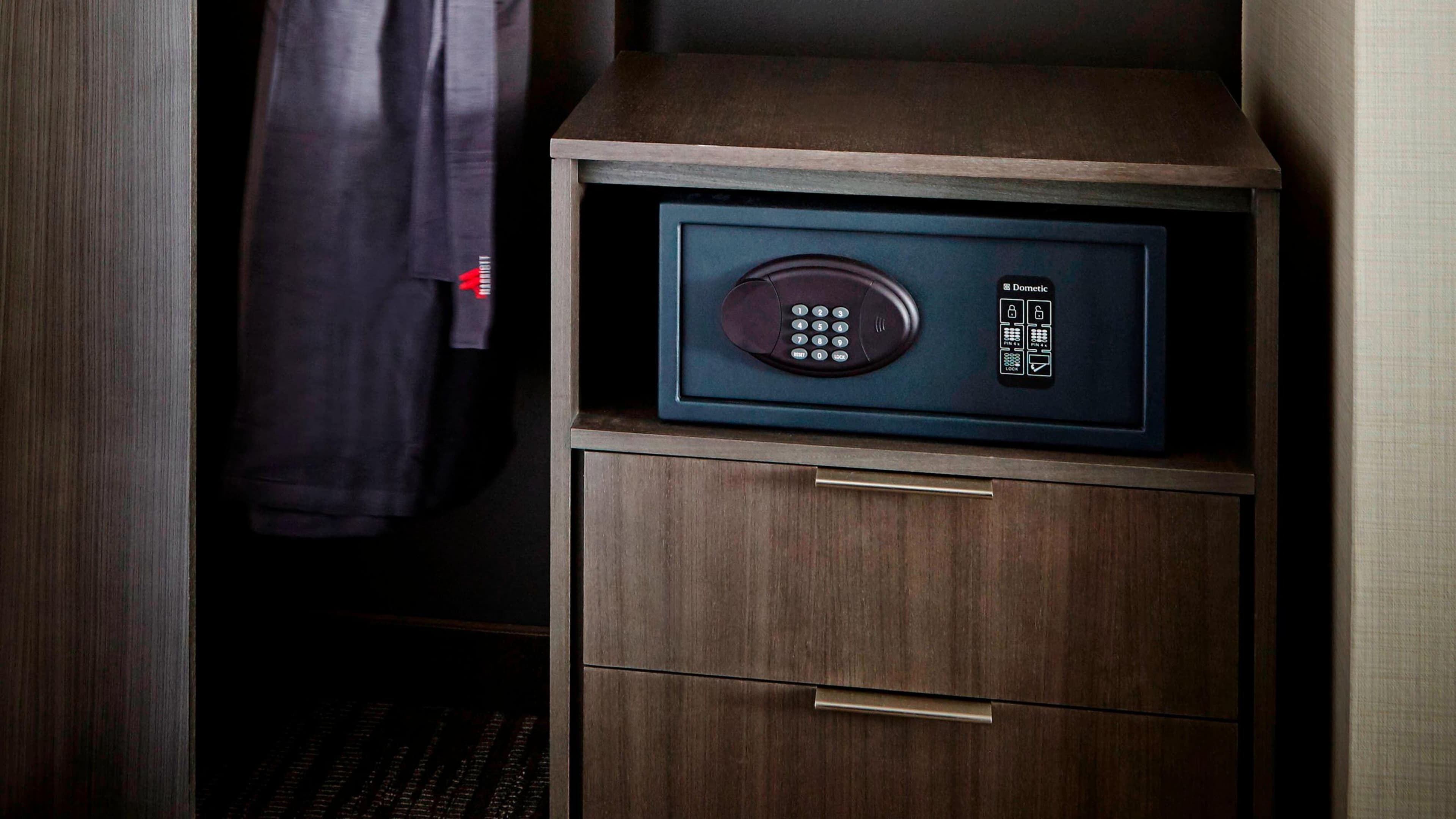 San Francisco Airport Marriott Waterfront - Image 4