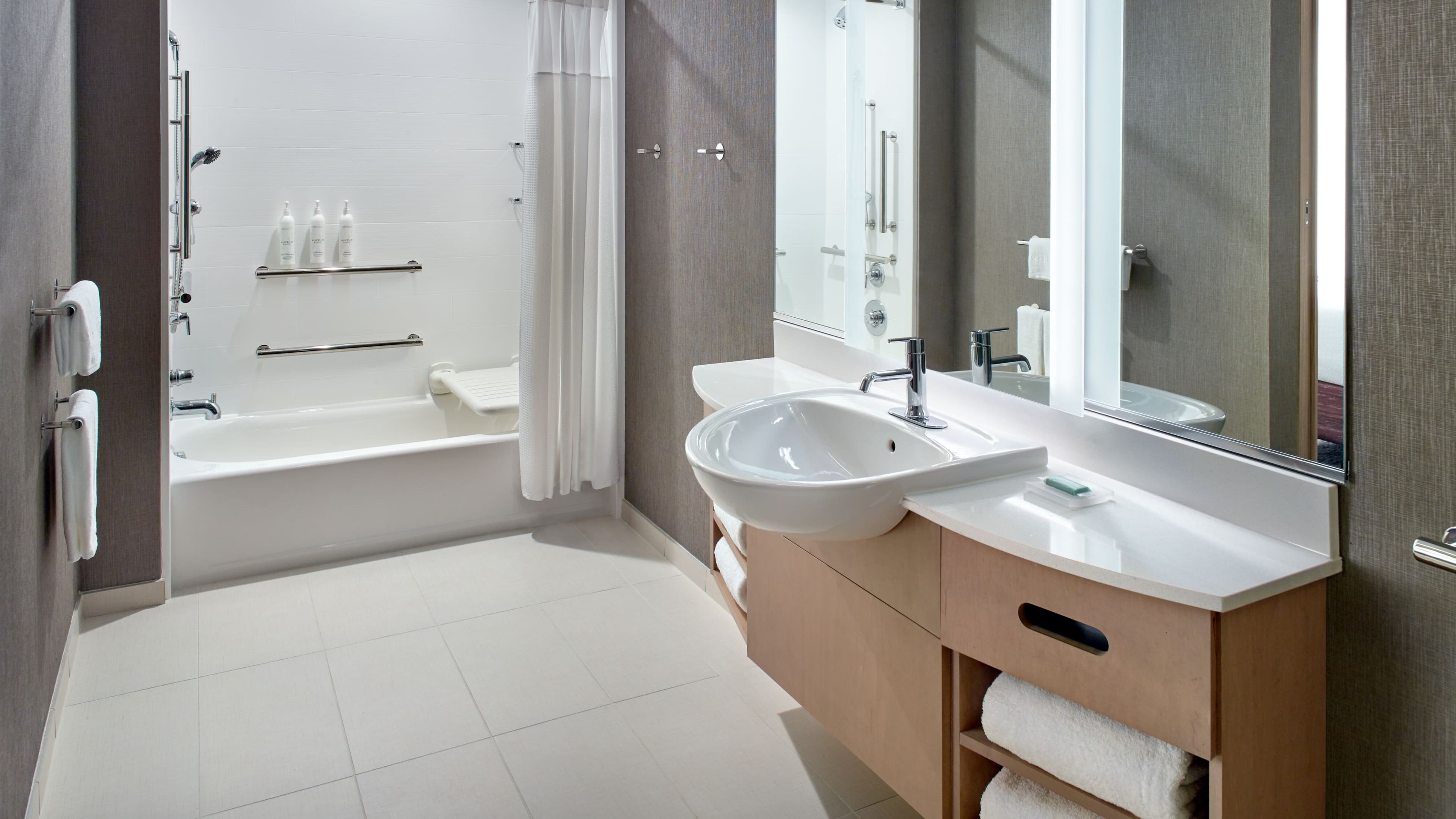 1 King Studio Suite - Image 8