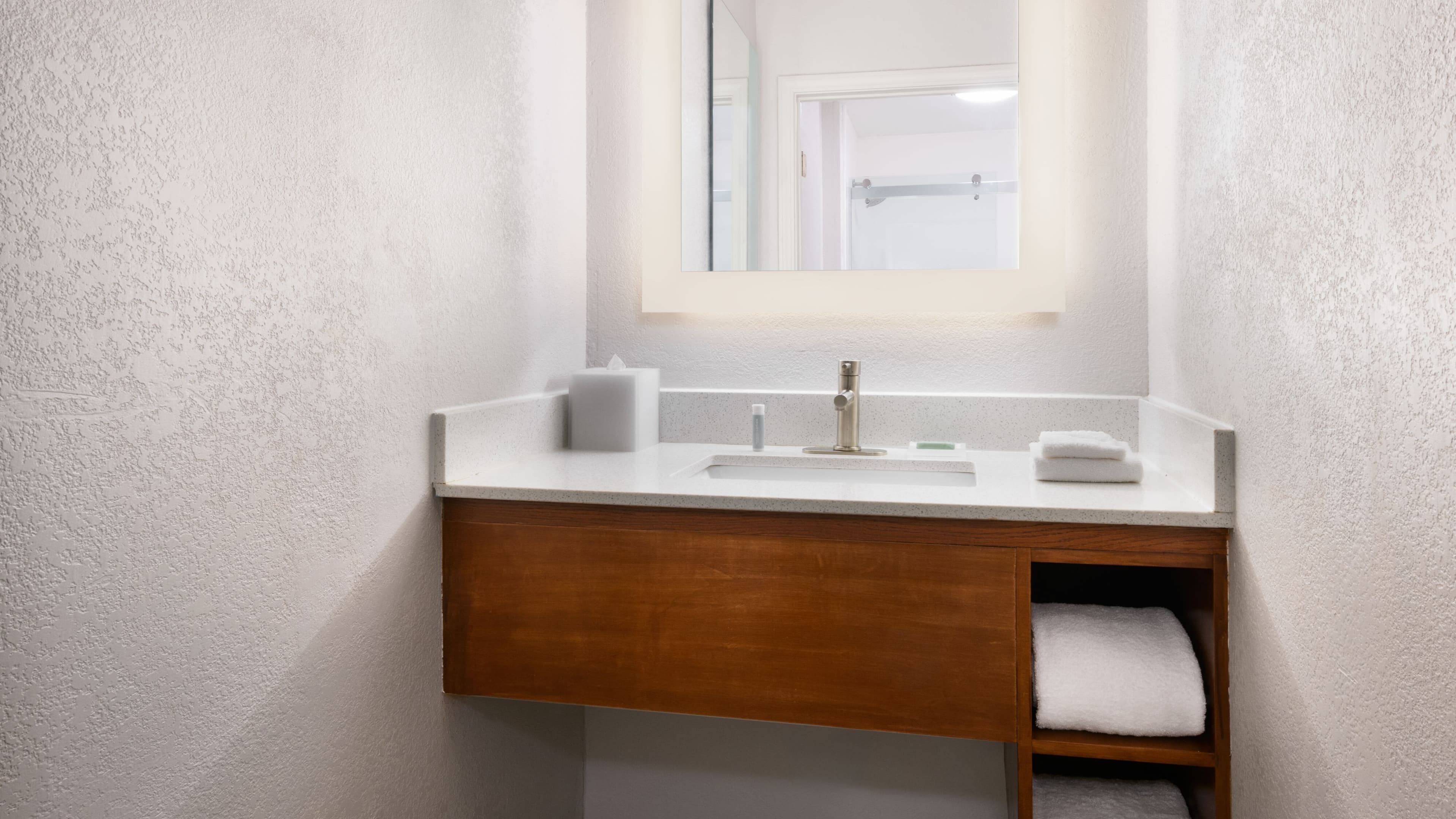 Suite - Image 3