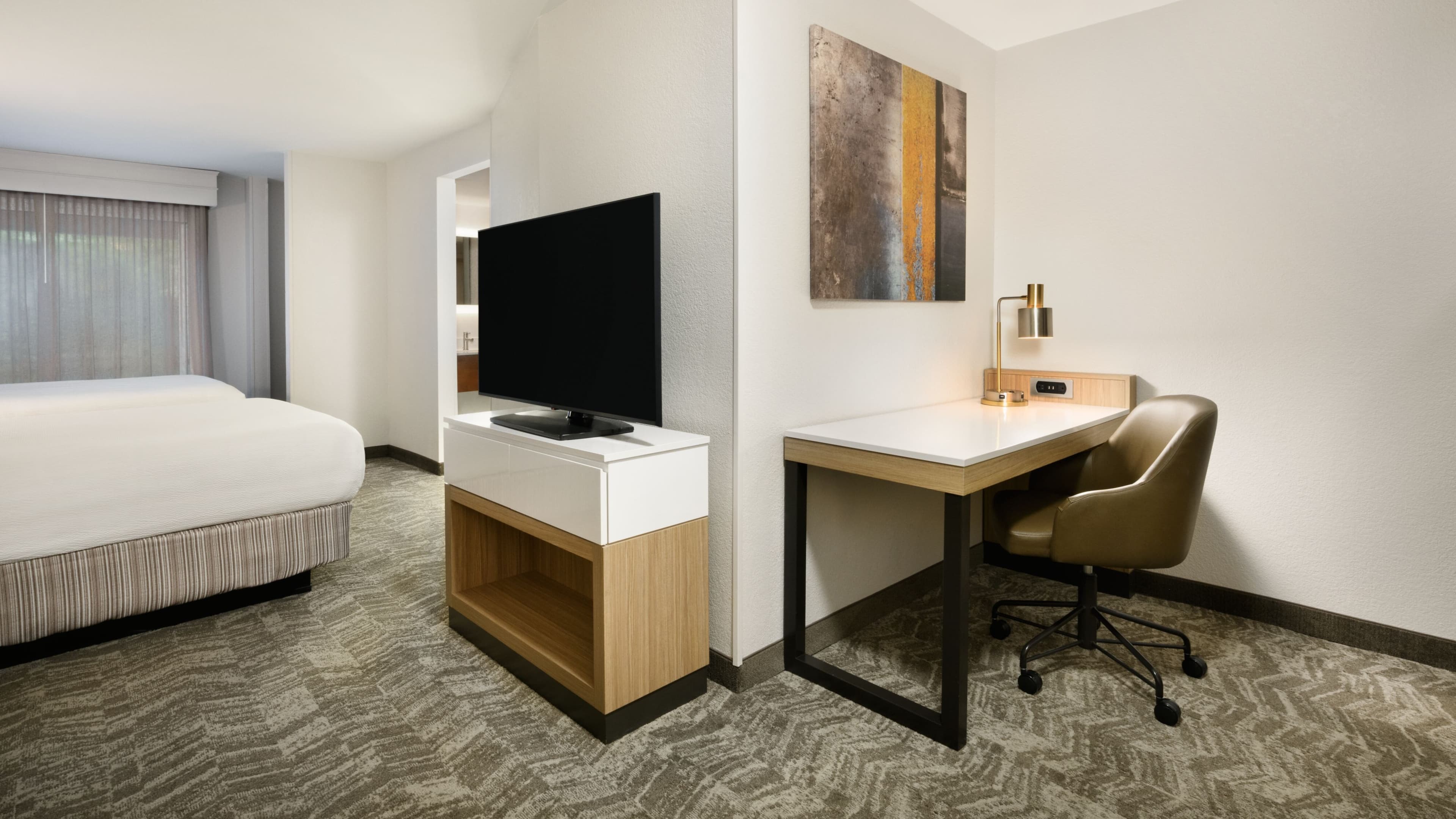Suite - Image 2