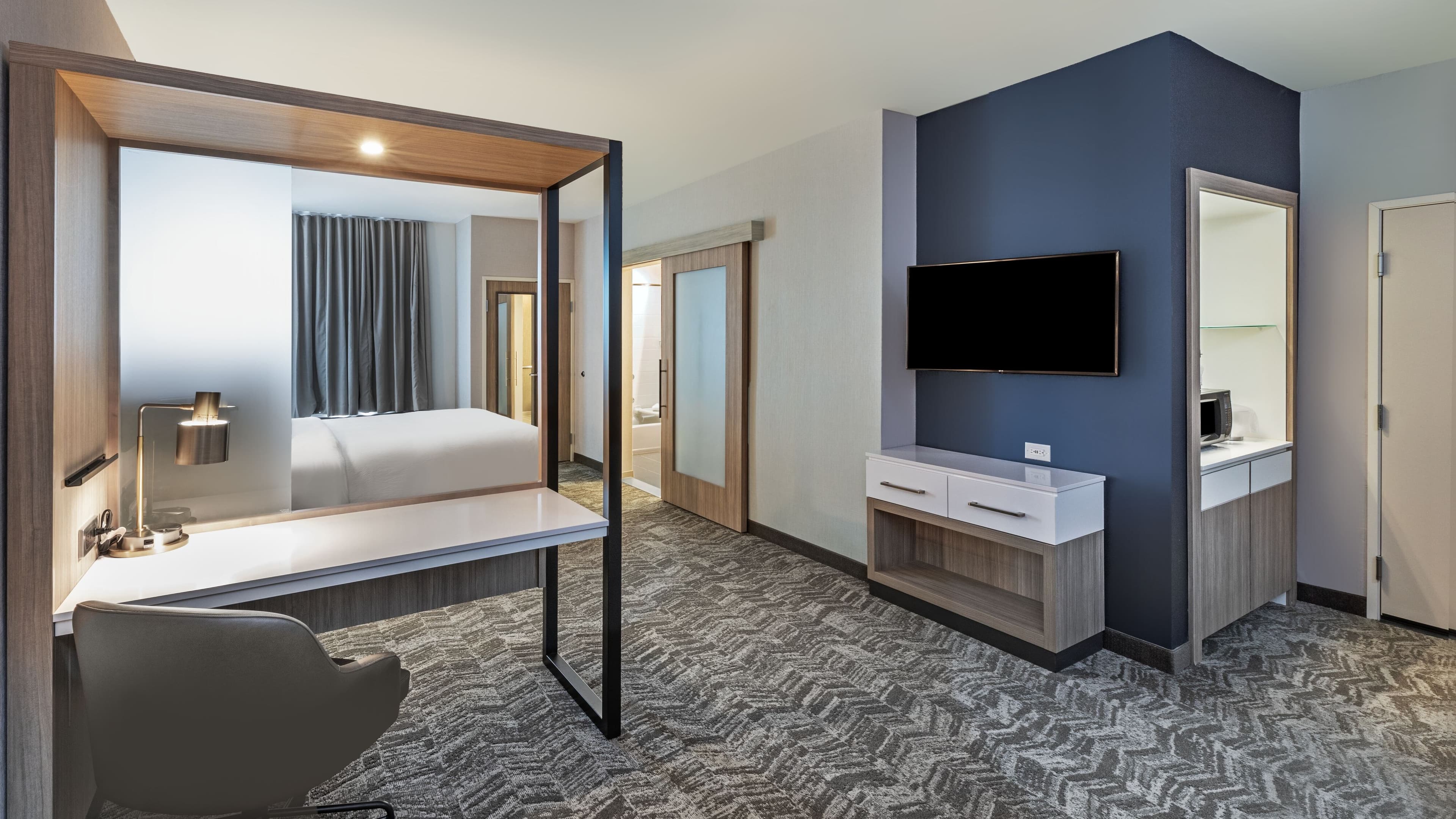 Suite - Image 2