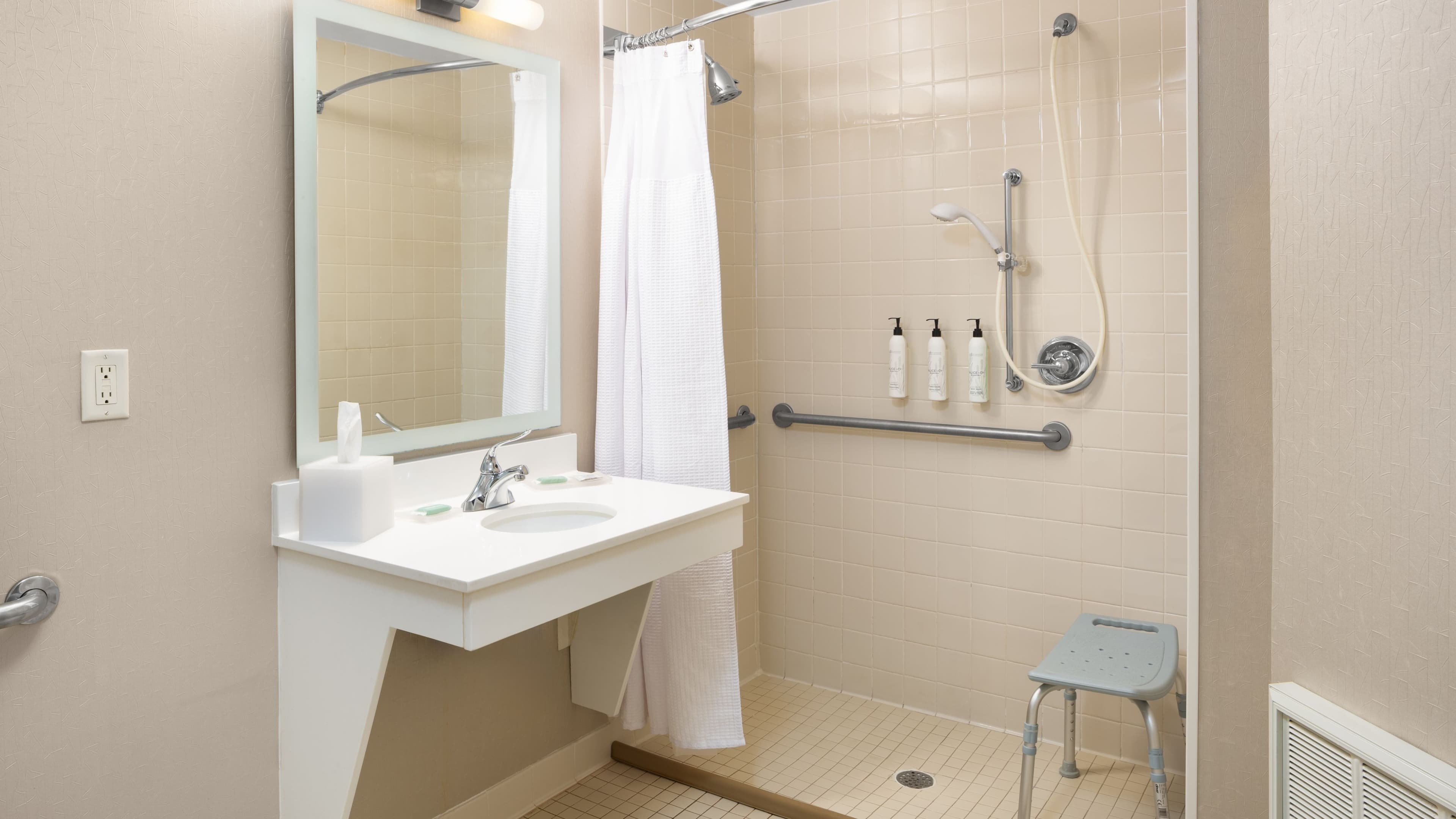 Suite - Image 5