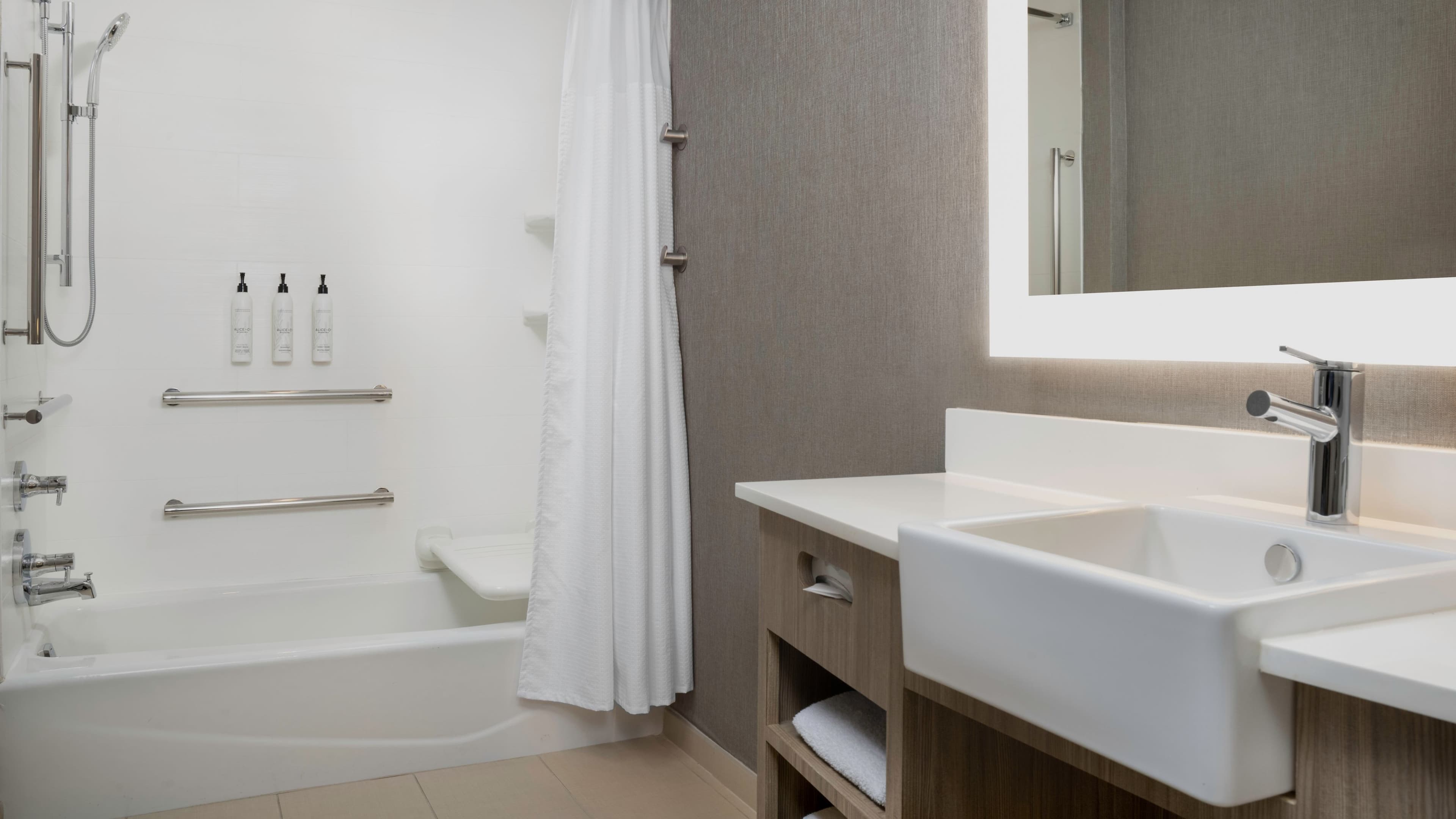 Suite - Image 6