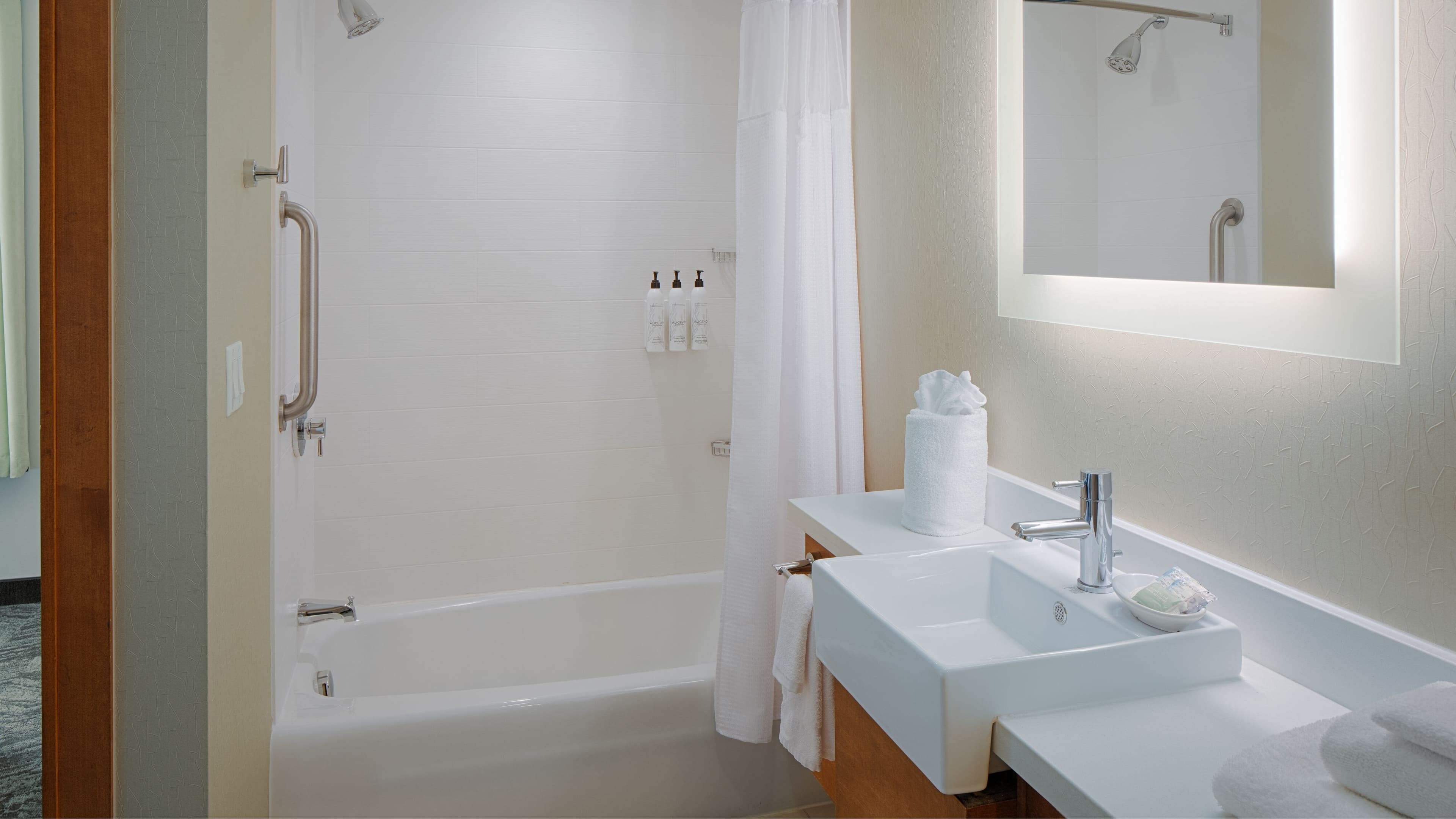 SpringHill Suites Bloomington — 10