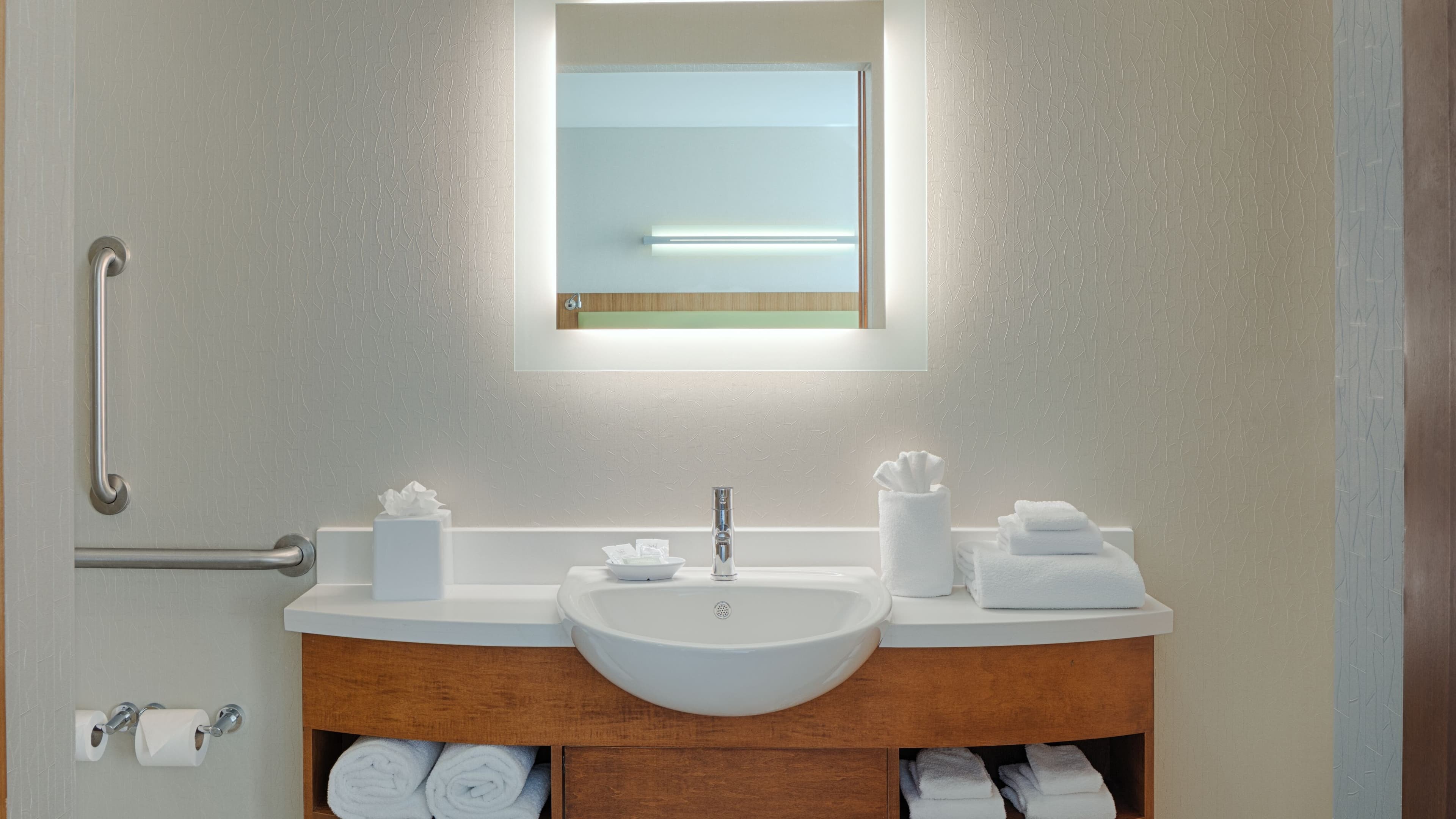 SpringHill Suites Bloomington — 11