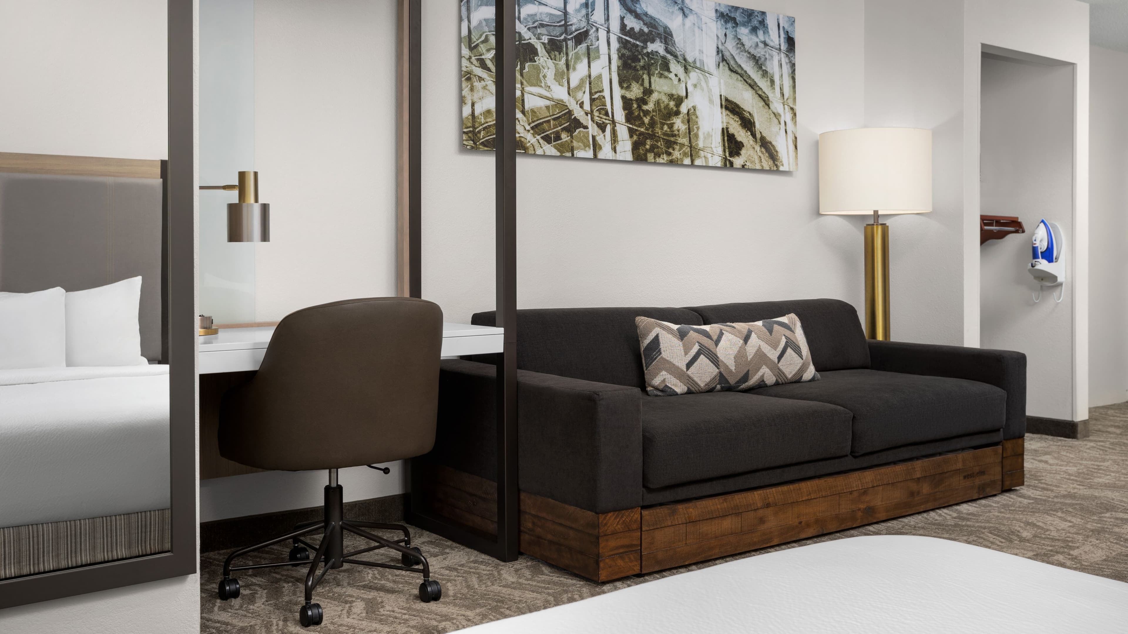 SpringHill Suites Boston Peabody - Image 4