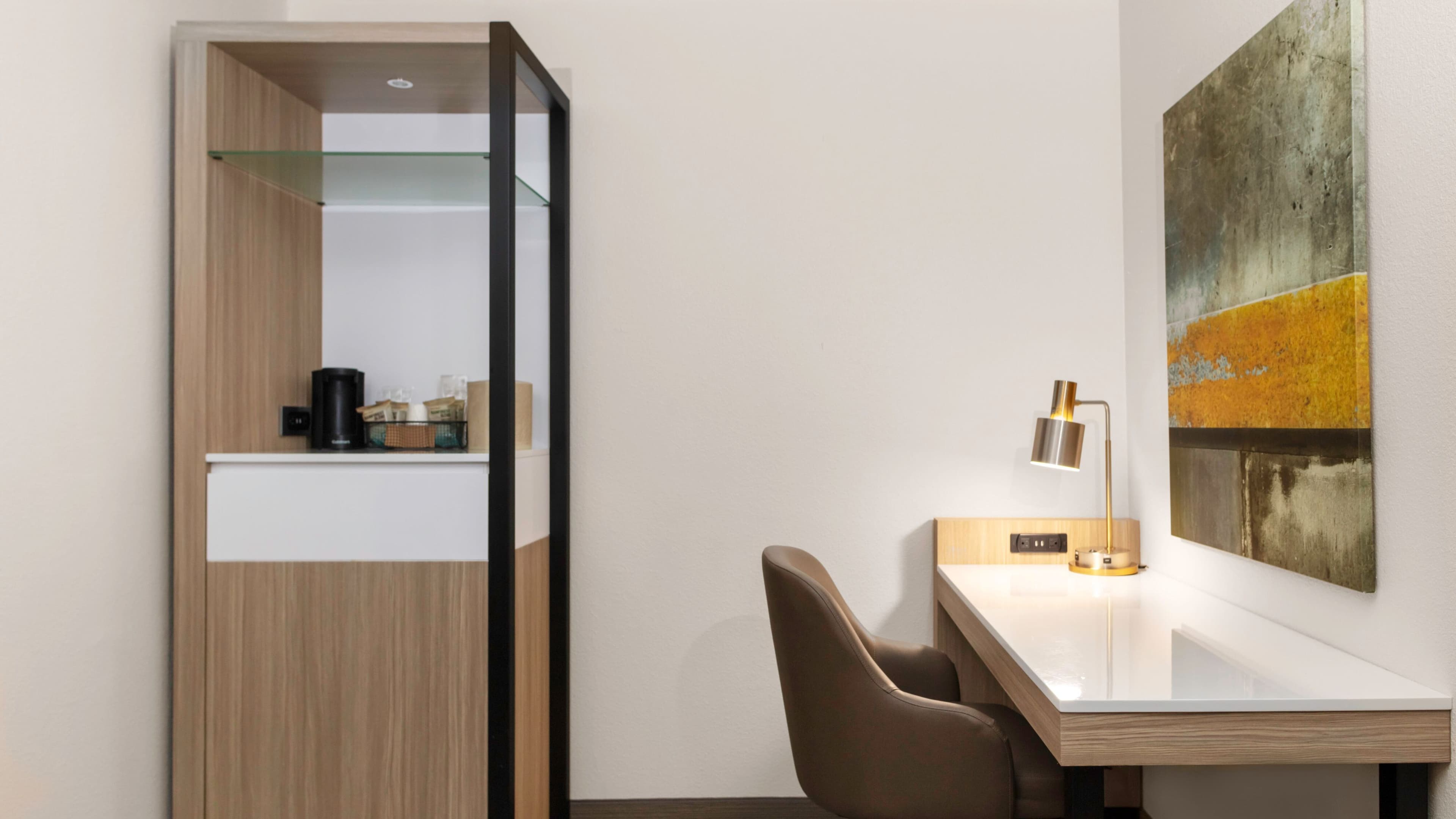 Suite - Image 2