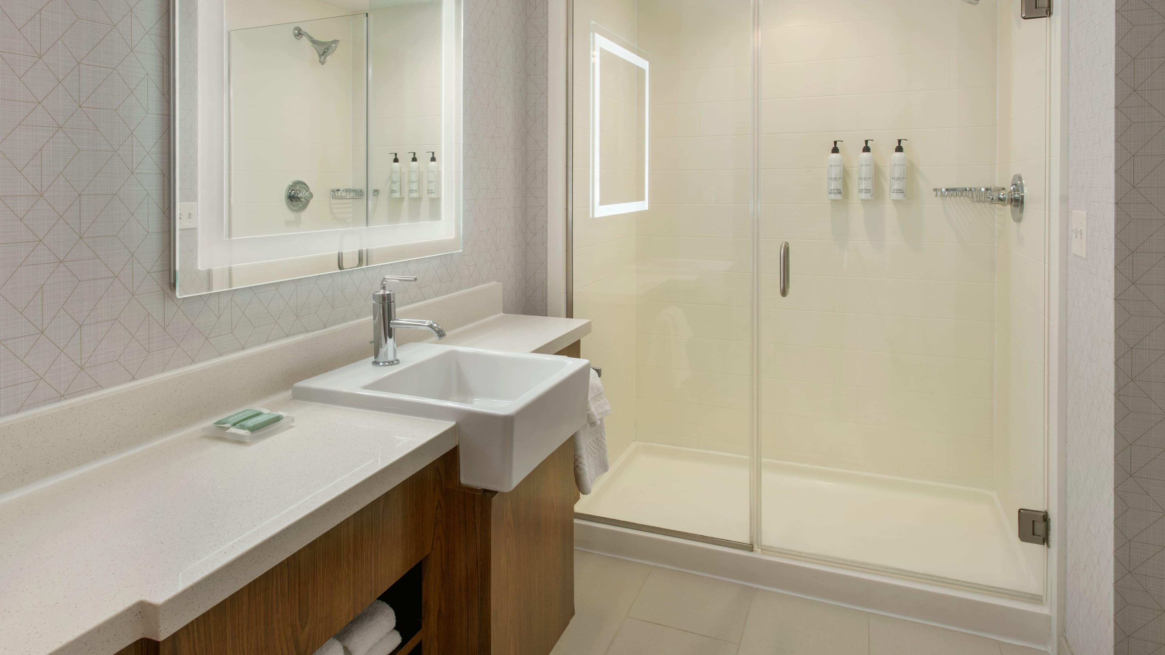 SpringHill Suites Buffalo Airport — 4