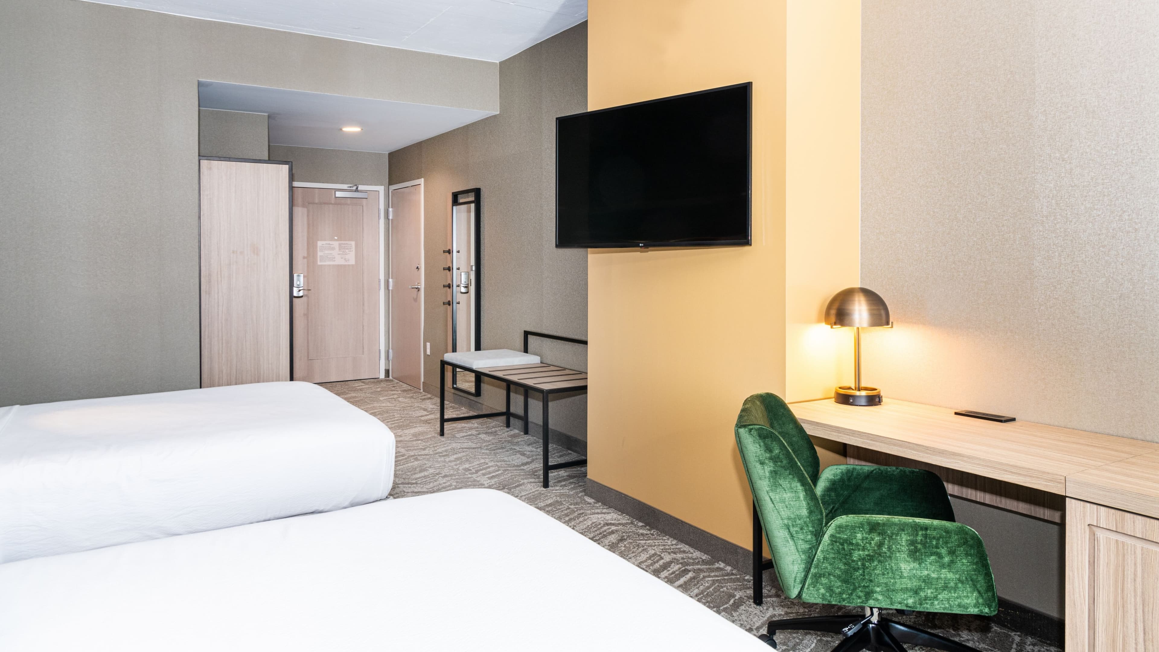 SpringHill Suites Baltimore Downtown Convention Center Area — 16