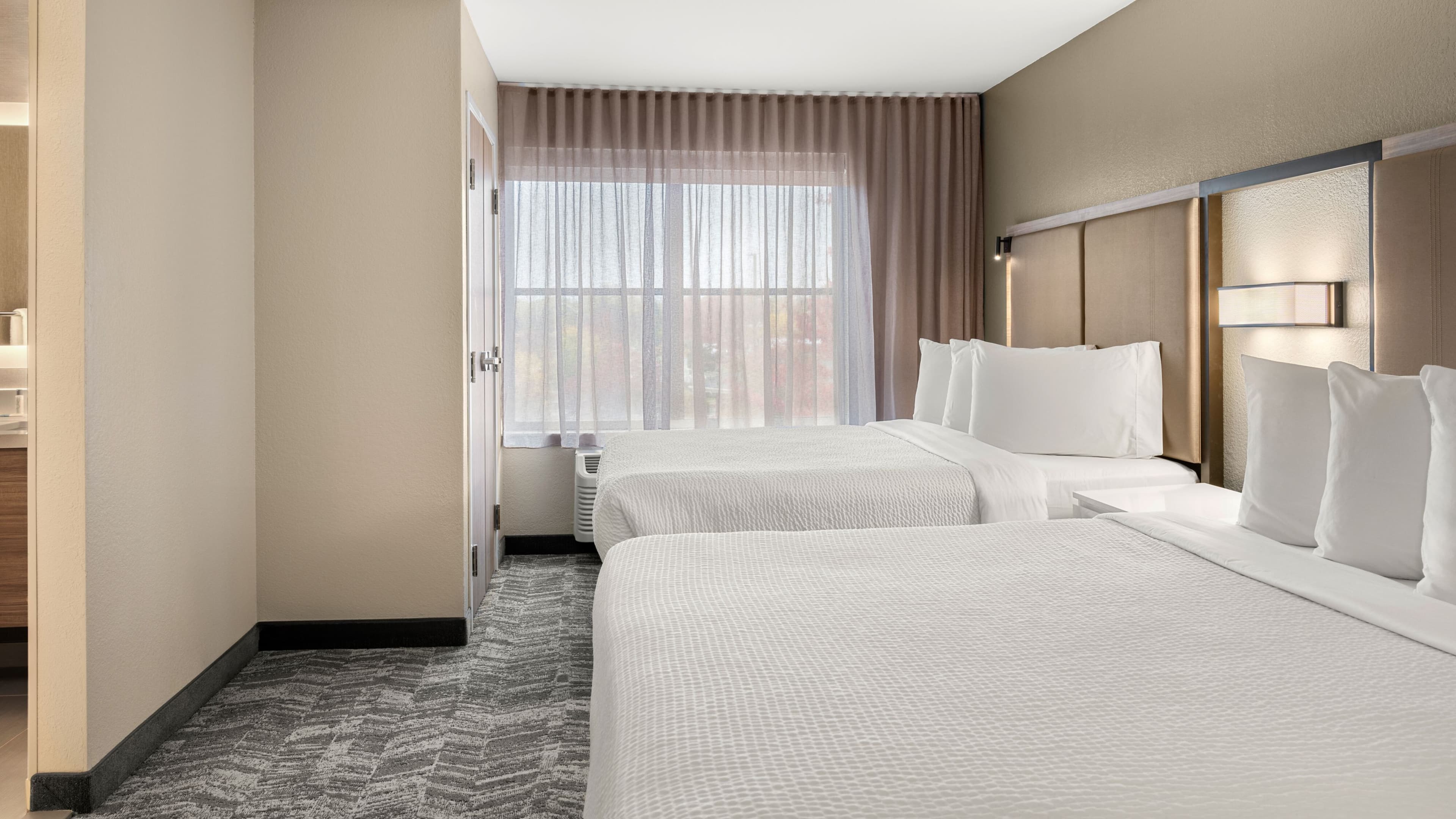 Suite - Image 2