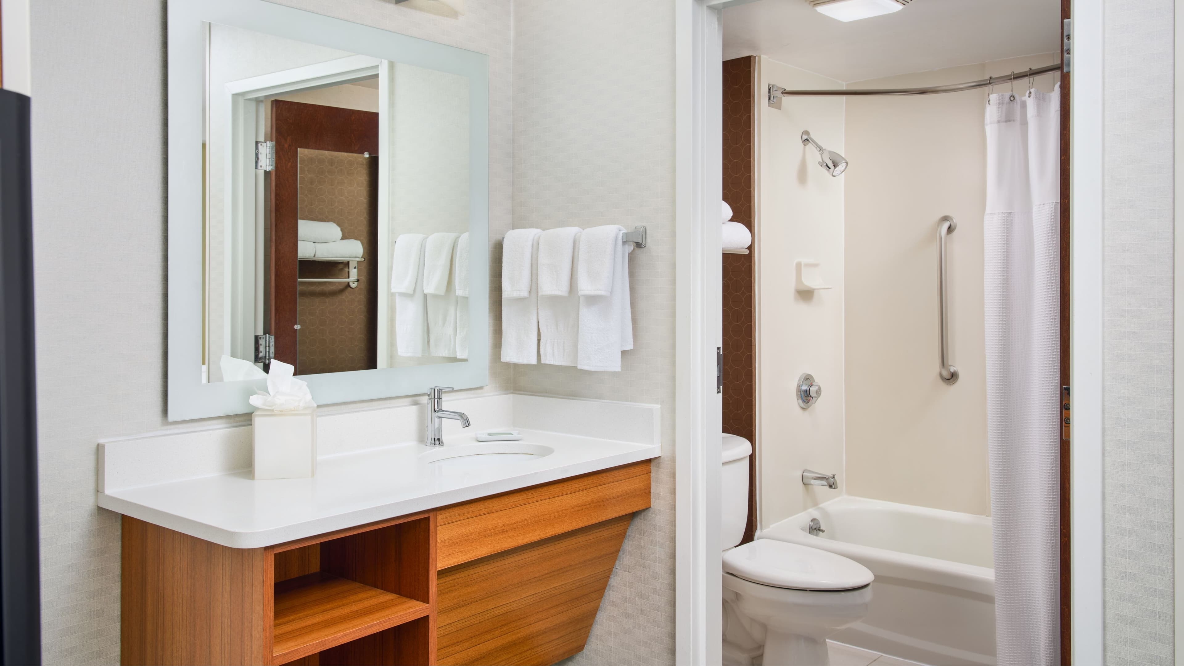 Crowne Plaza Chicago SW - Burr Ridge — 22